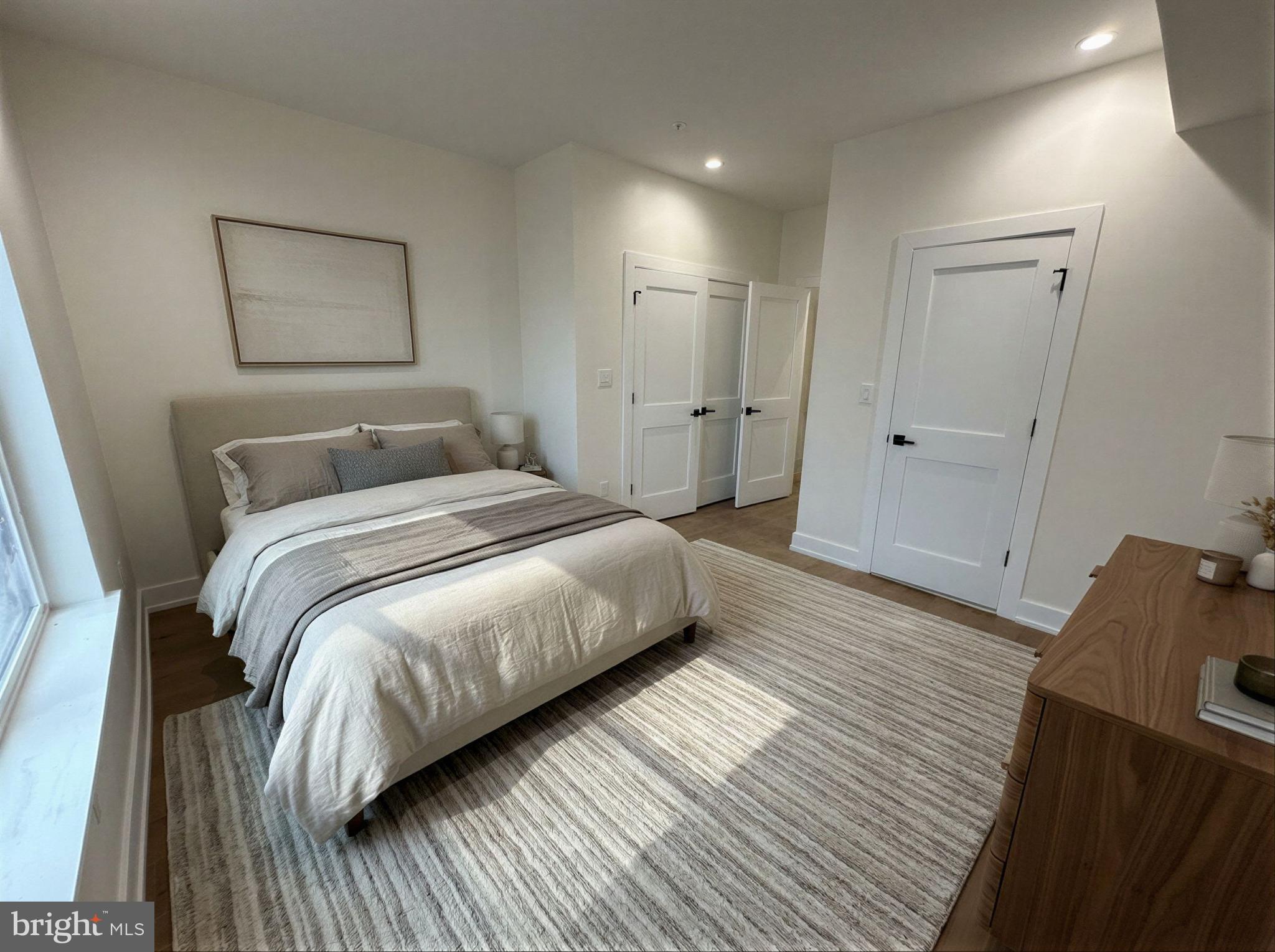 POINT BREEZE - Residential