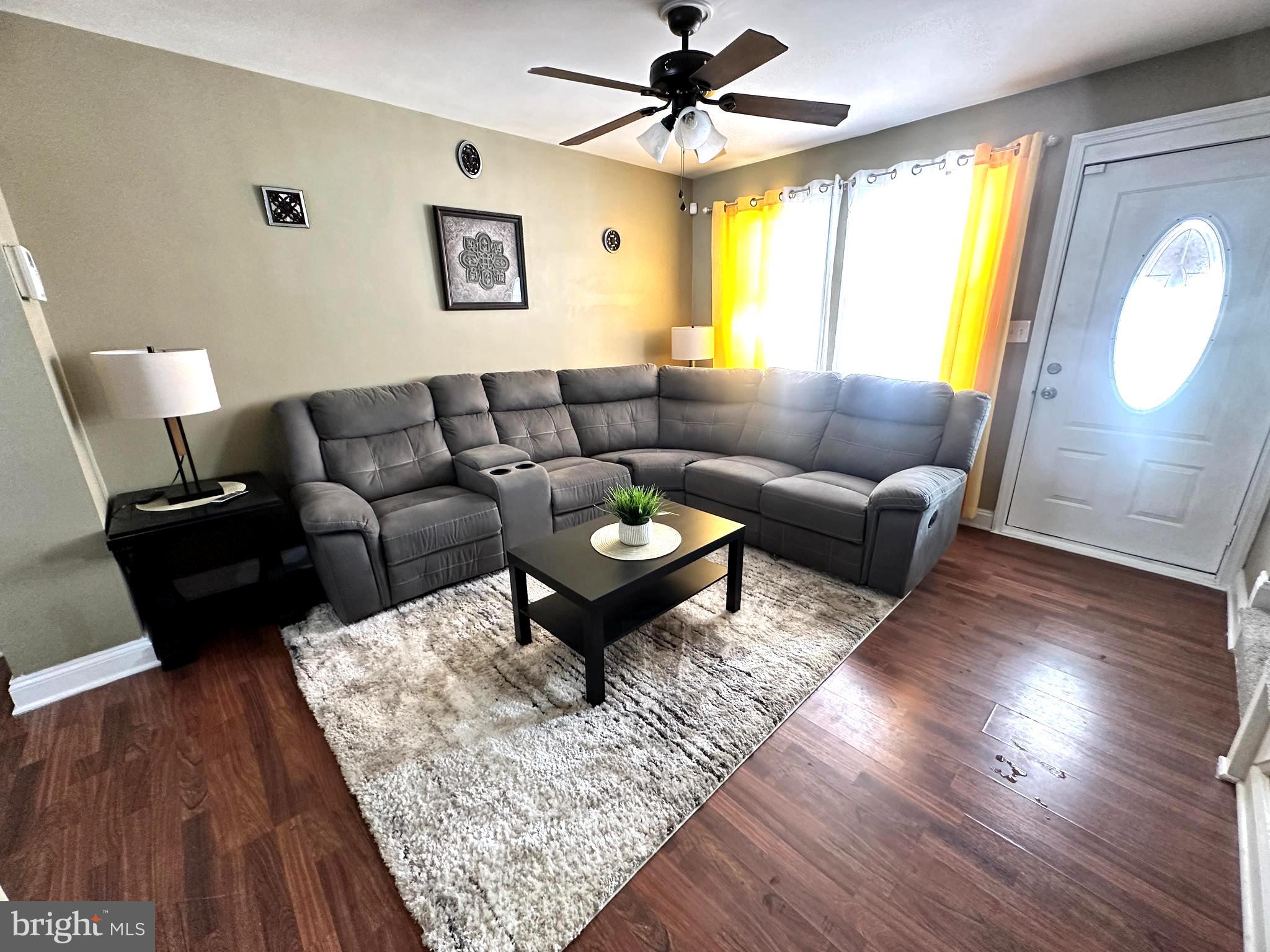 MERRITT HOMES - Residential