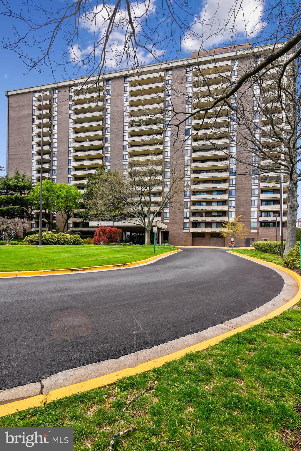 REGENCY AT MCLEAN - Residential