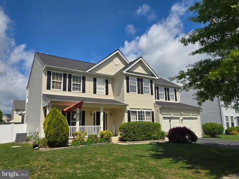 Photo of 103 Meadowcroft Drive, CENTREVILLE, MD 21617 (MLS # MDQA2017142)