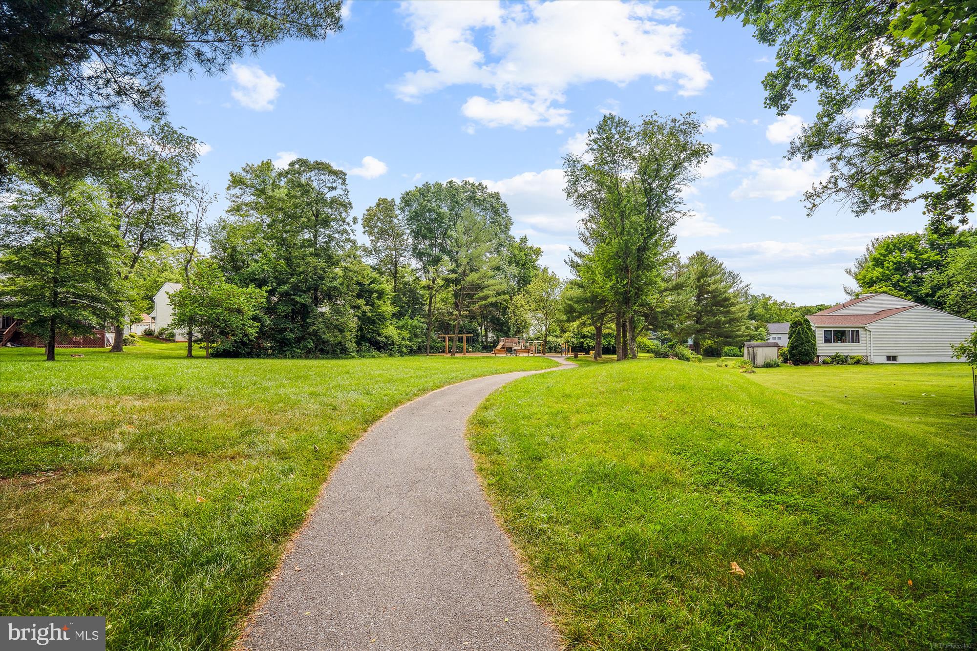 KINGS CONTRIVANCE - Residential