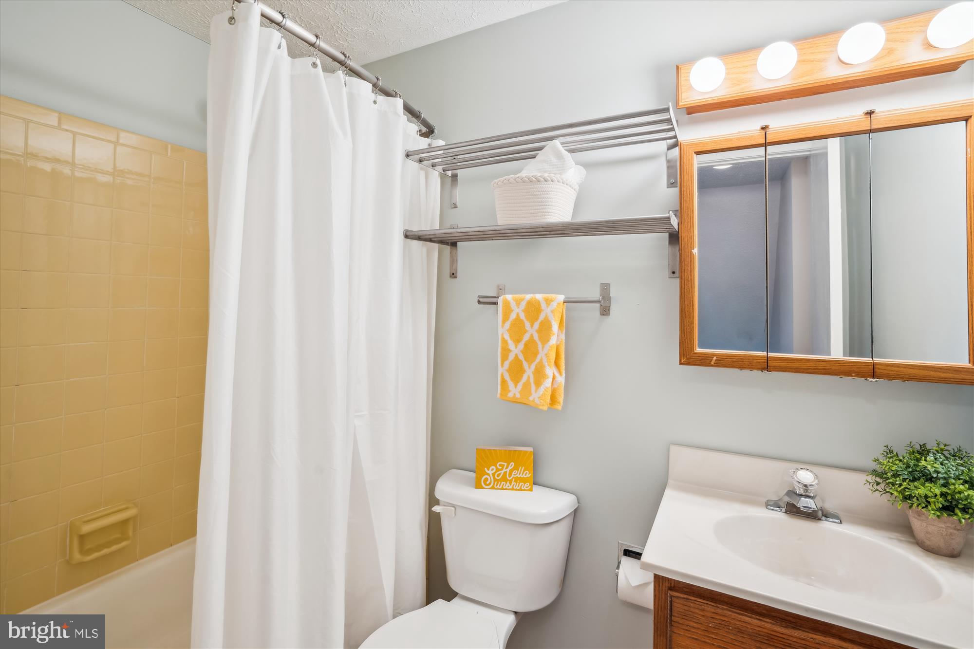 KINGS CONTRIVANCE - Residential