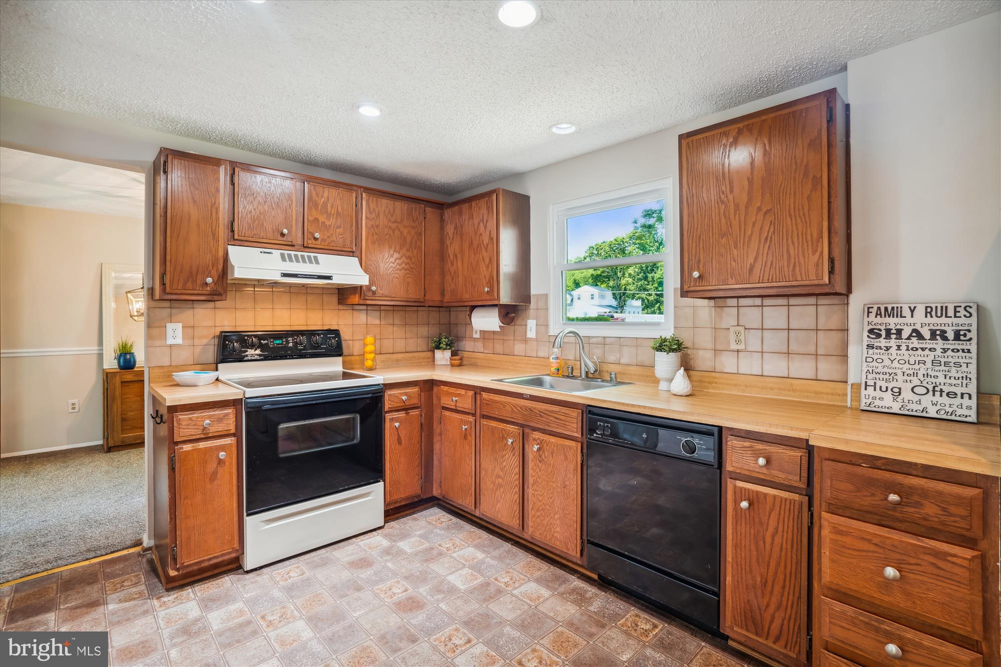 KINGS CONTRIVANCE - Residential