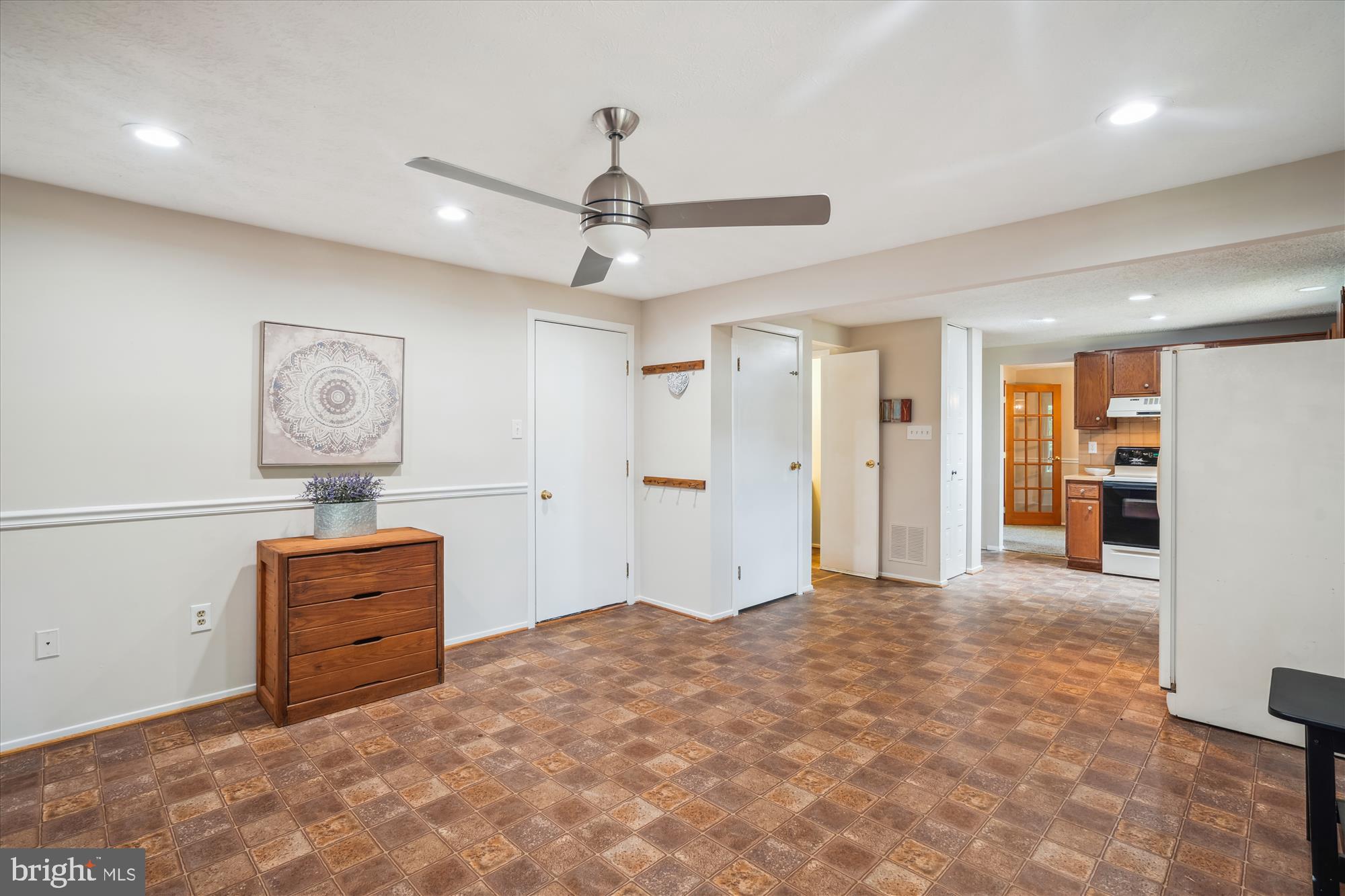 KINGS CONTRIVANCE - Residential