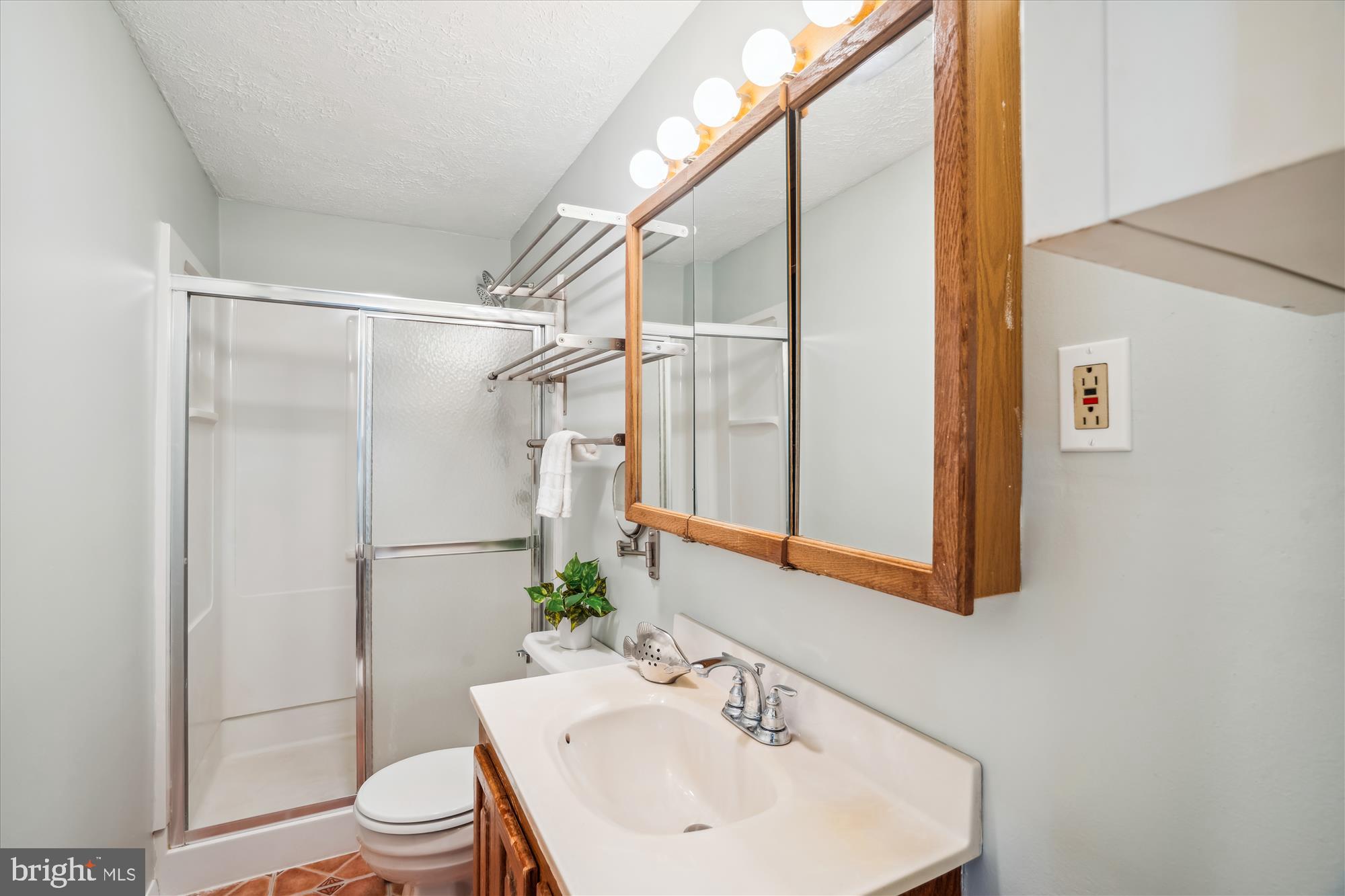 KINGS CONTRIVANCE - Residential