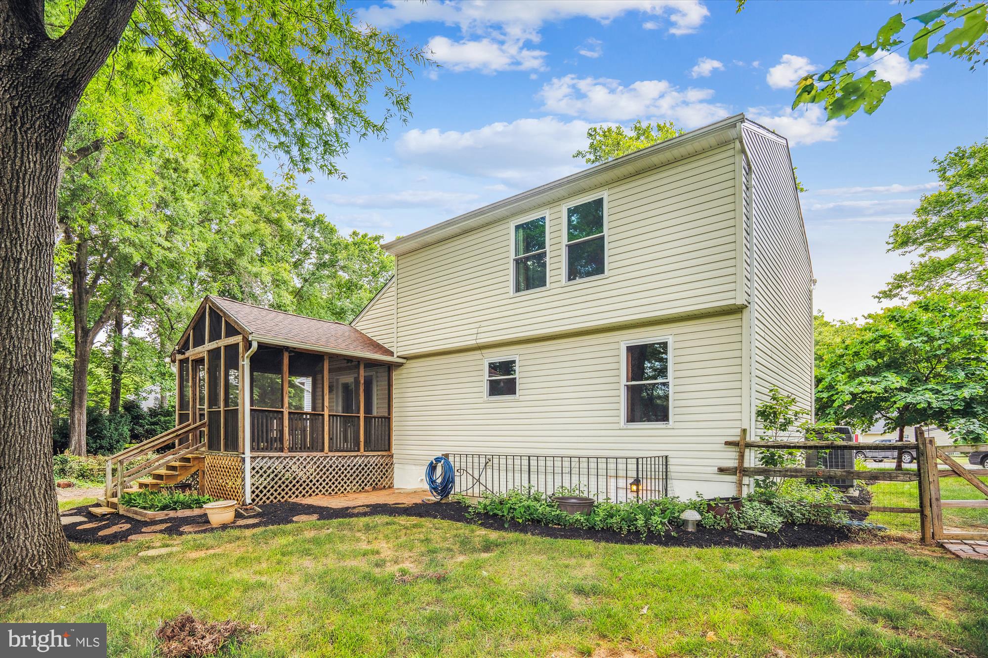 KINGS CONTRIVANCE - Residential