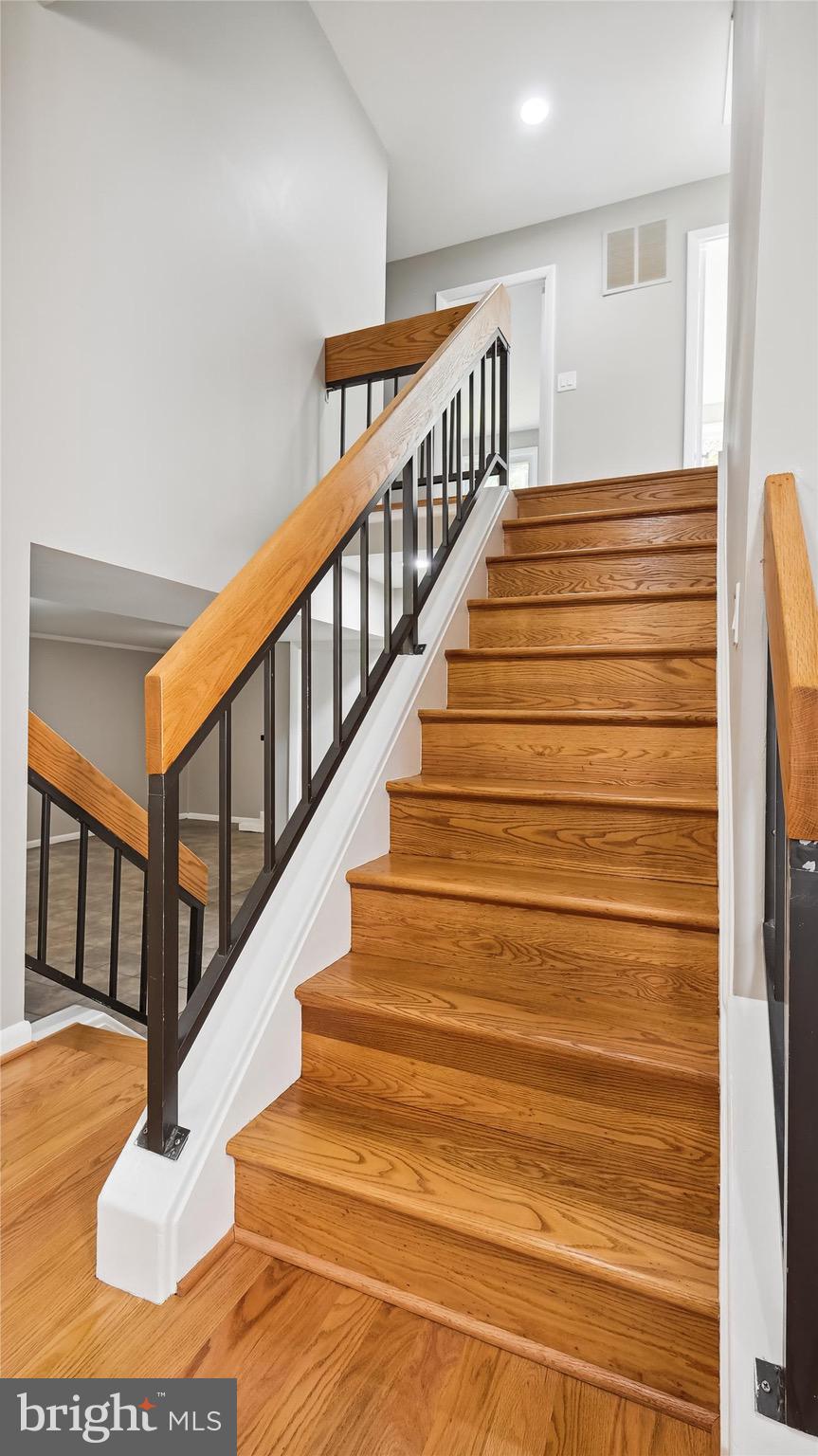 FOX MILL WOODS - Residential