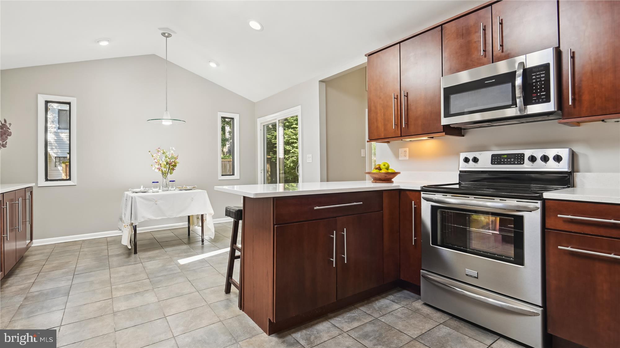 FOX MILL WOODS - Residential