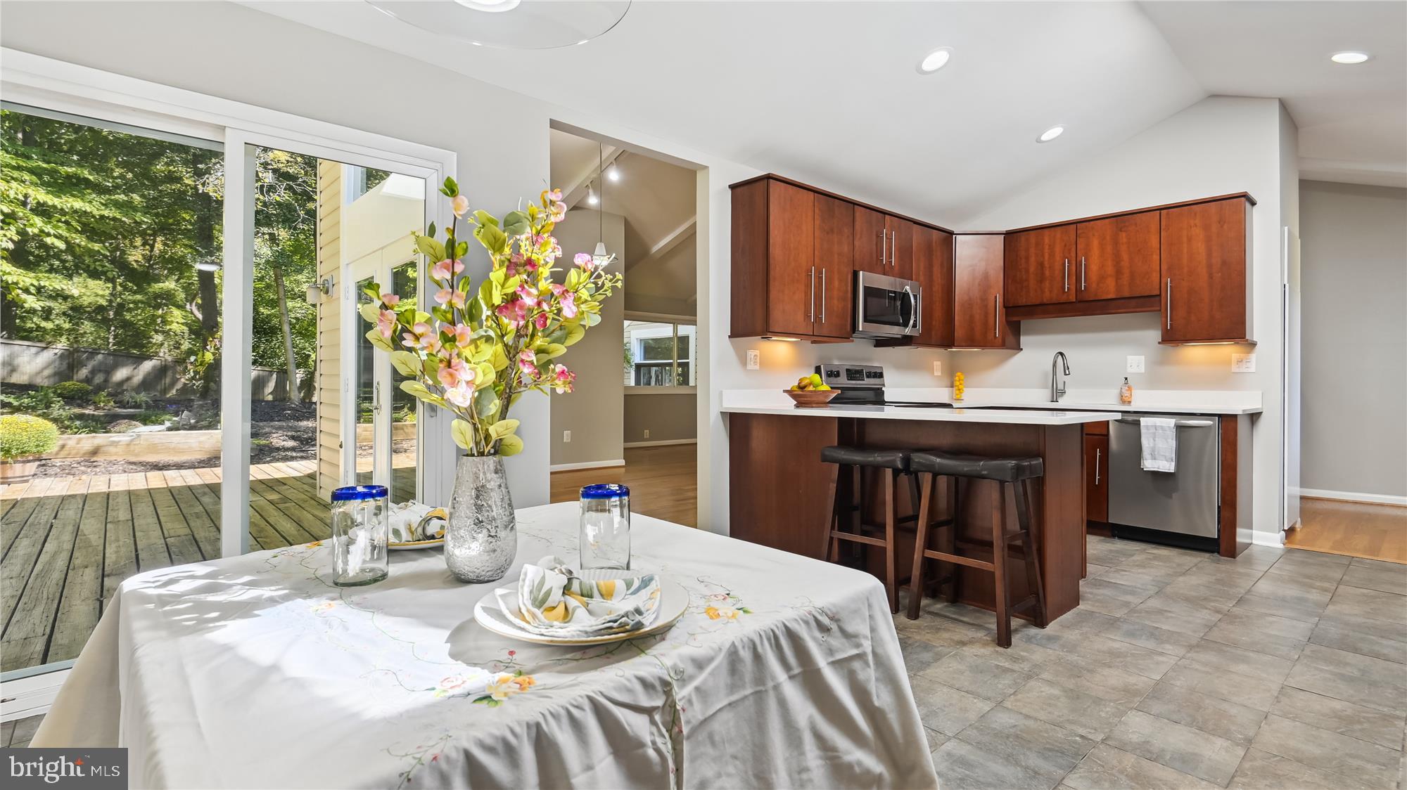 FOX MILL WOODS - Residential