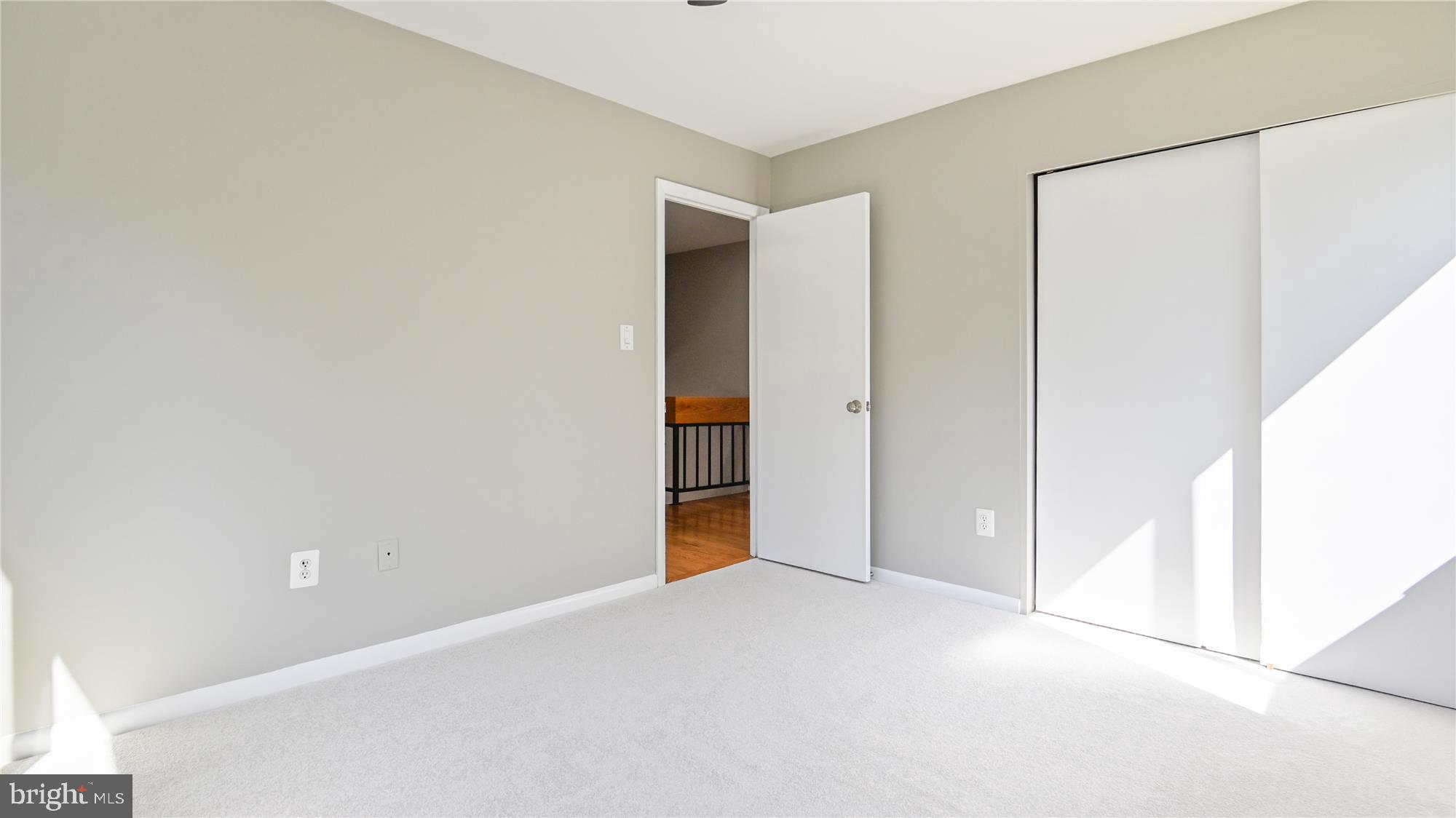 FOX MILL WOODS - Residential