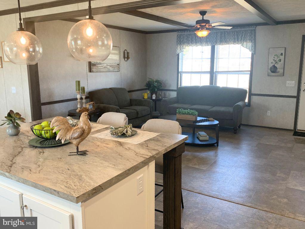 CEDAR MANOR - Residential