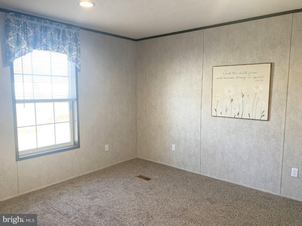 CEDAR MANOR - Residential