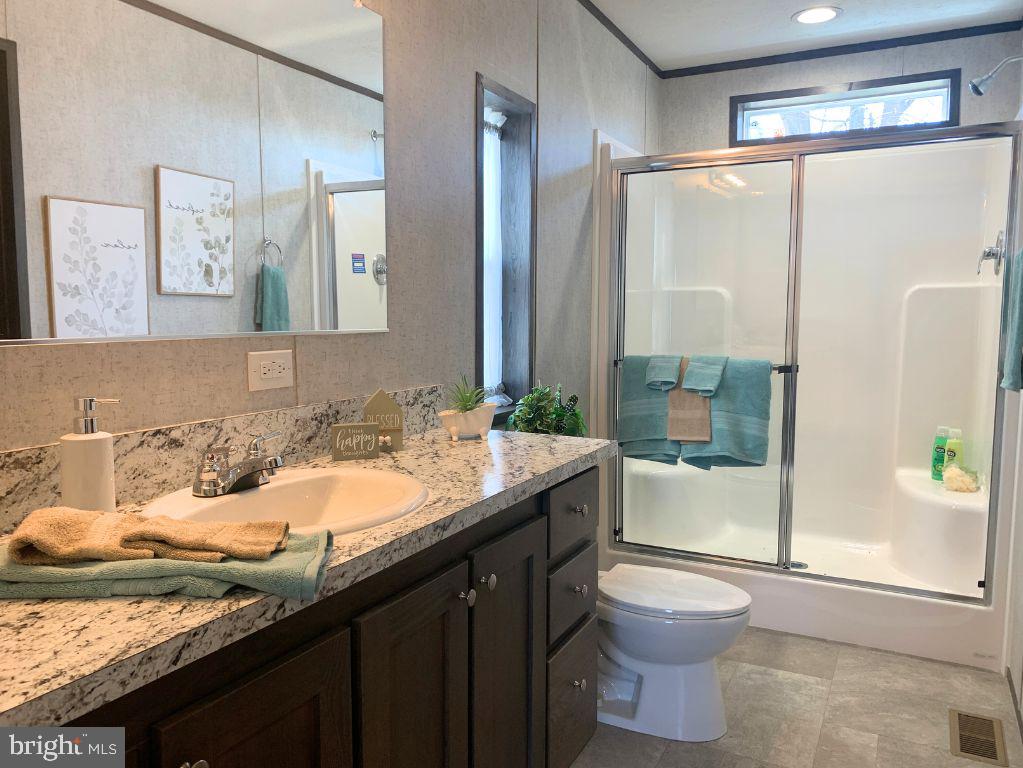 CEDAR MANOR - Residential