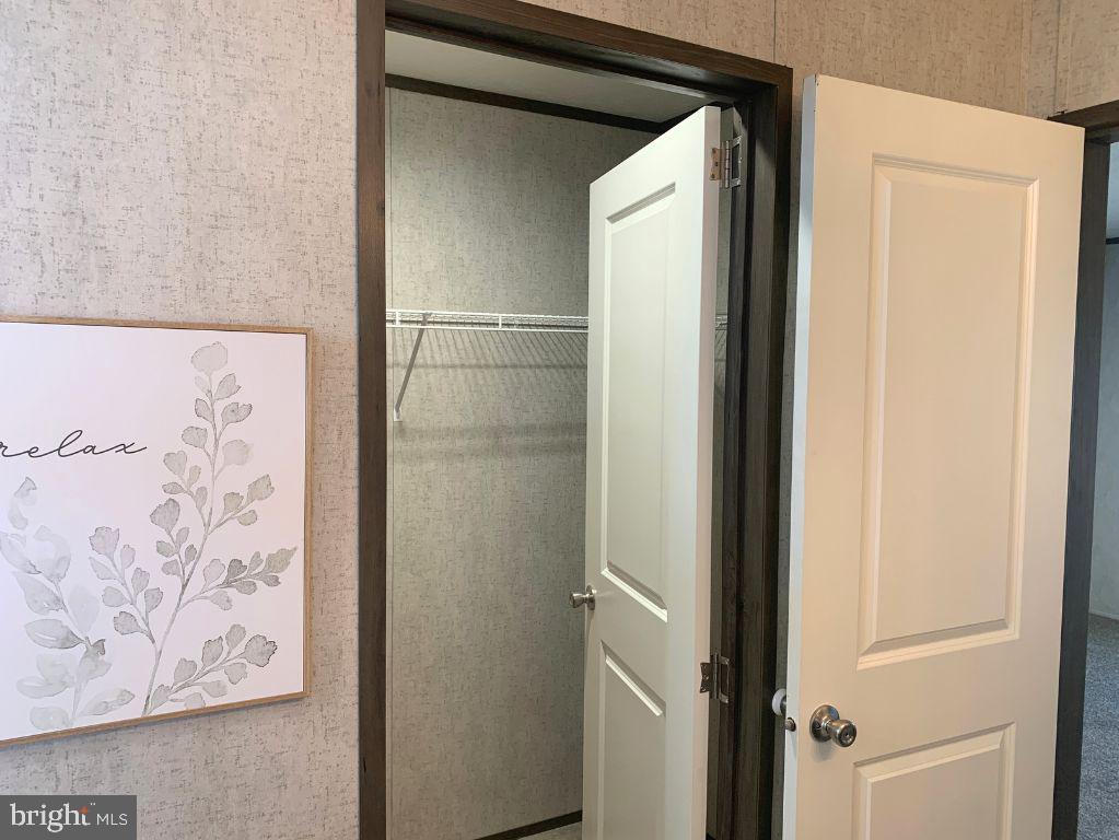 CEDAR MANOR - Residential