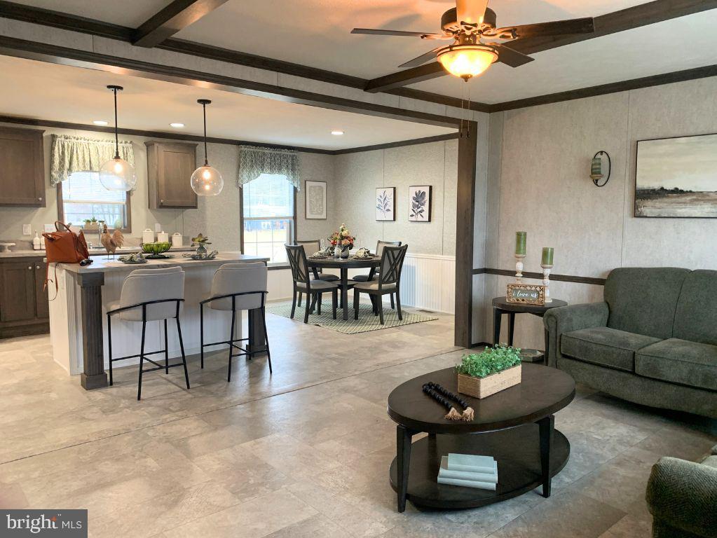 CEDAR MANOR - Residential