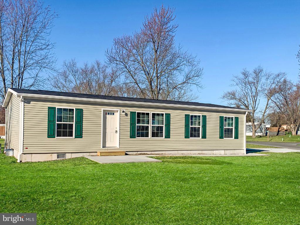 CEDAR MANOR - Residential