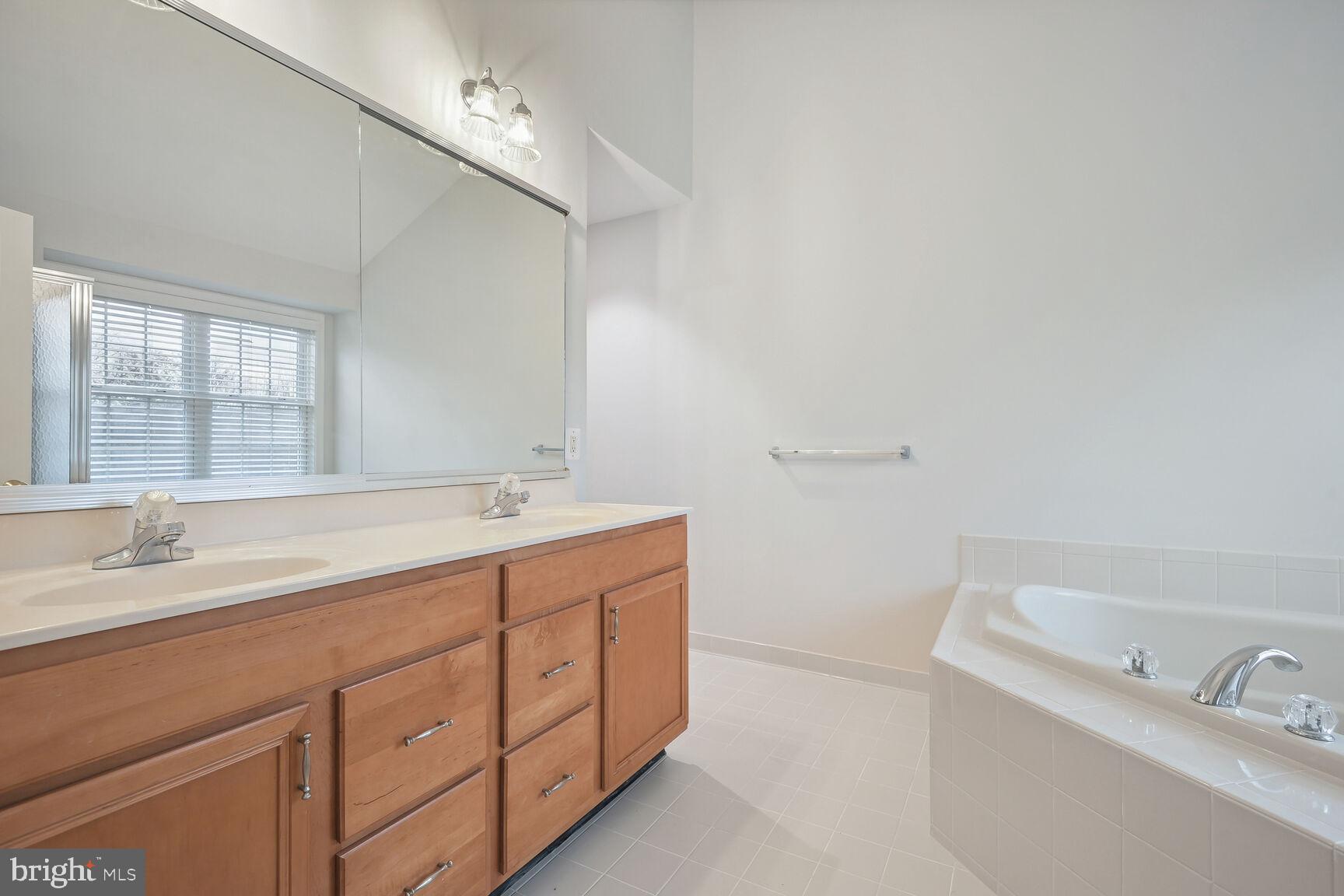 DOMINION VALLEY COUNTRY CLUB - Residential