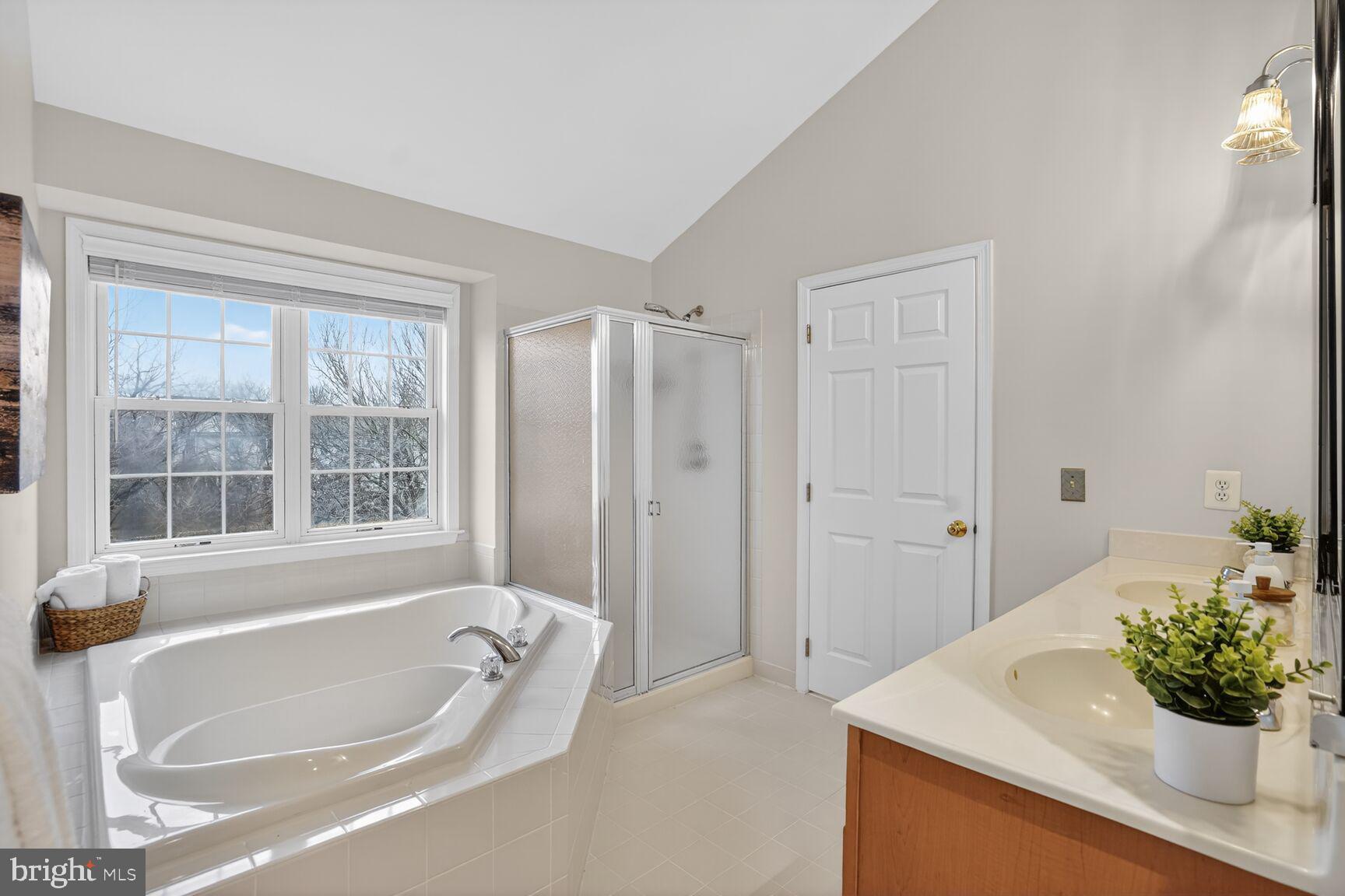 DOMINION VALLEY COUNTRY CLUB - Residential