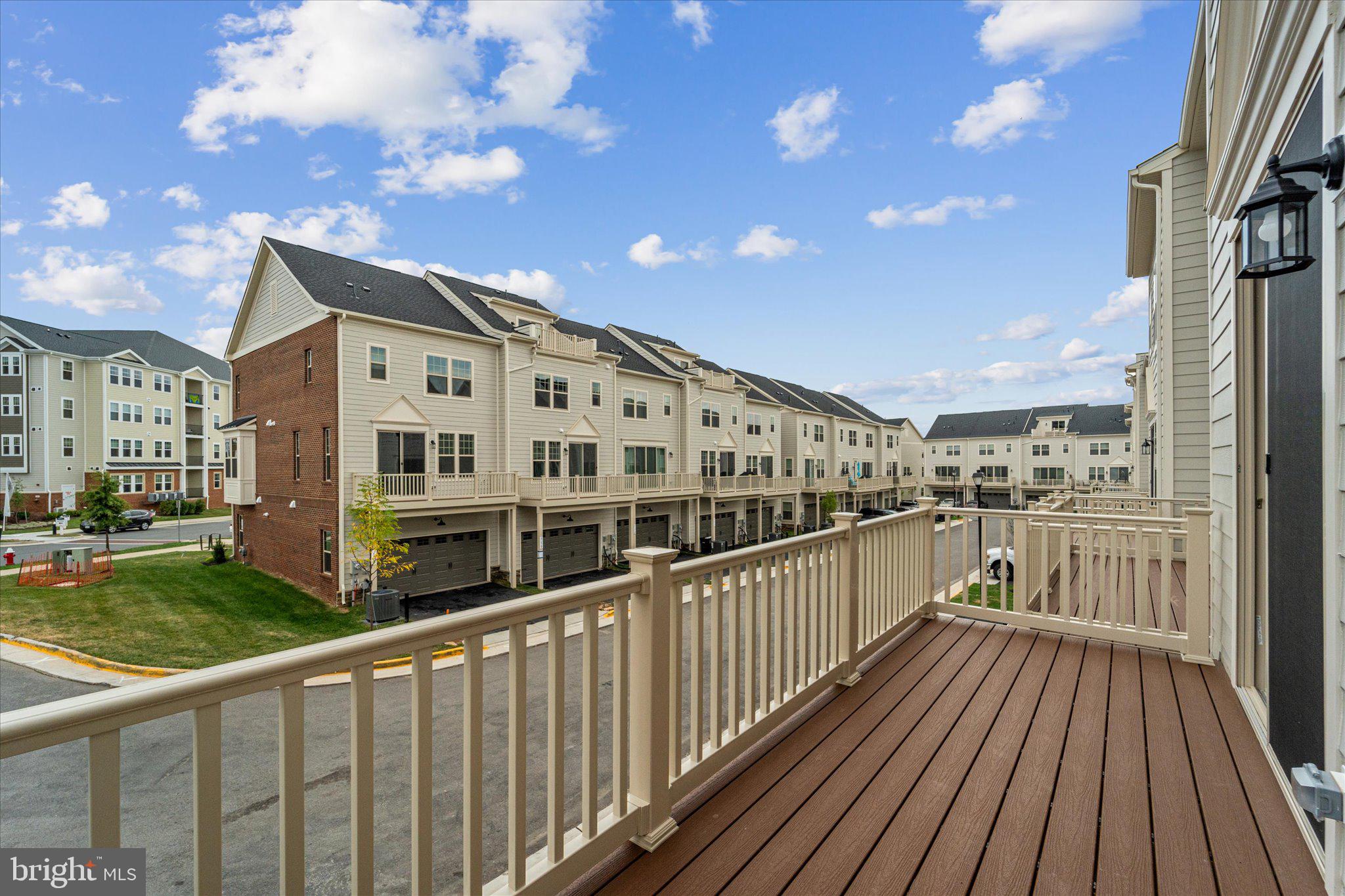 POTOMAC STATION MARKETPLACE - Residential Lease