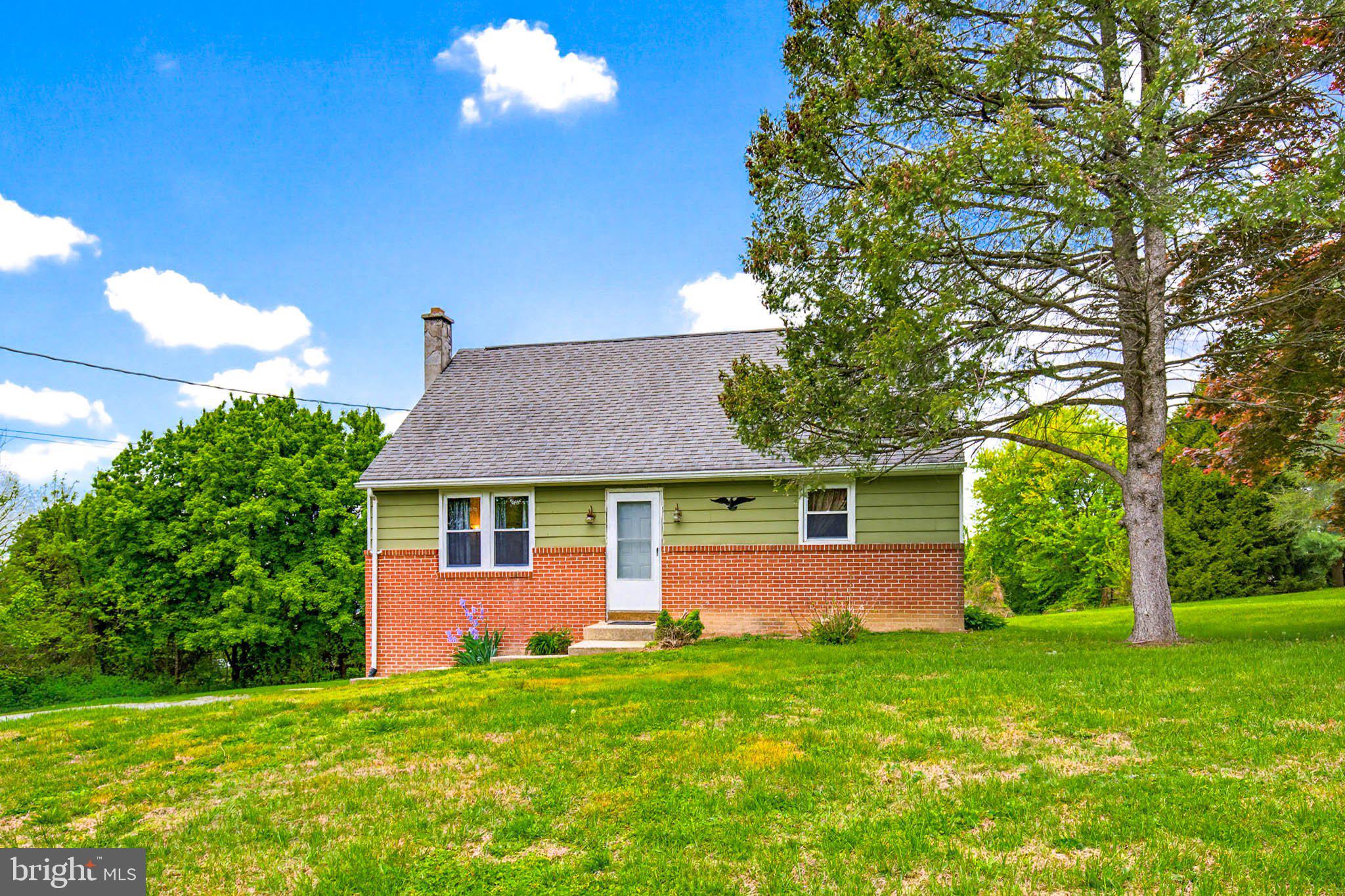 404 RIVER CORNER RD