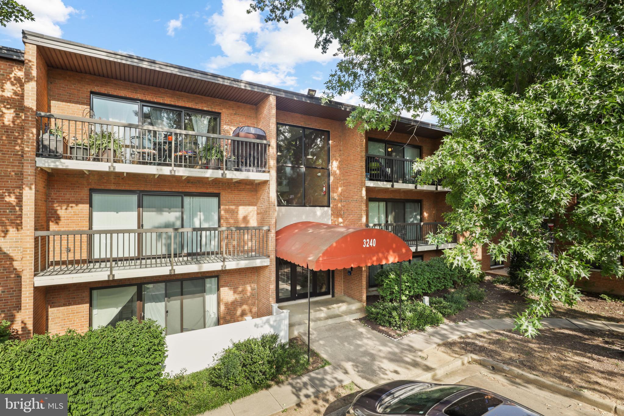 BOLLING BROOK - Residential