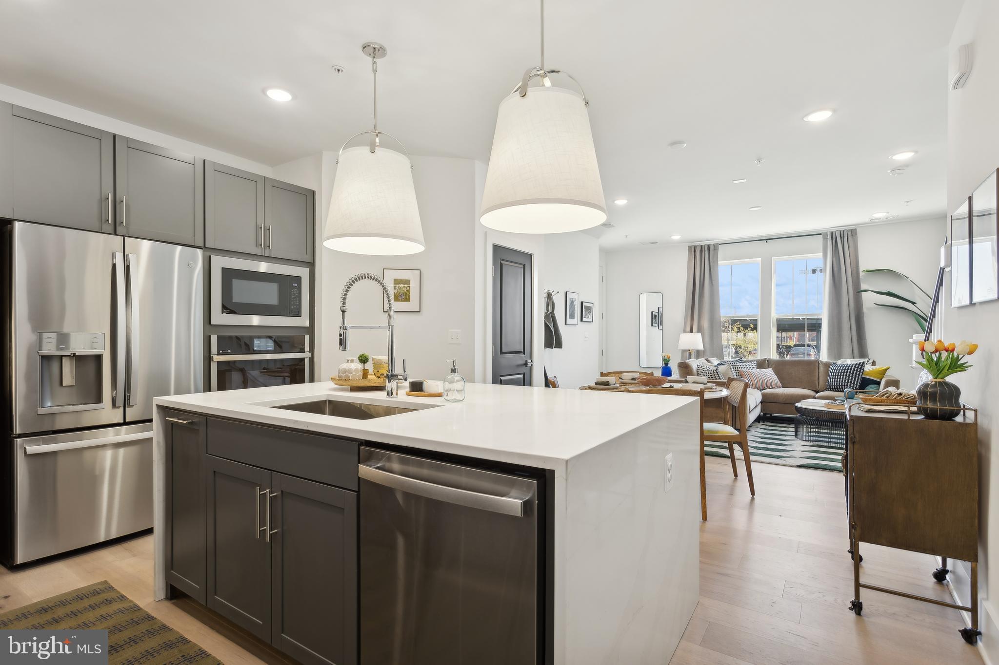 LOCKE LANDING - Residential