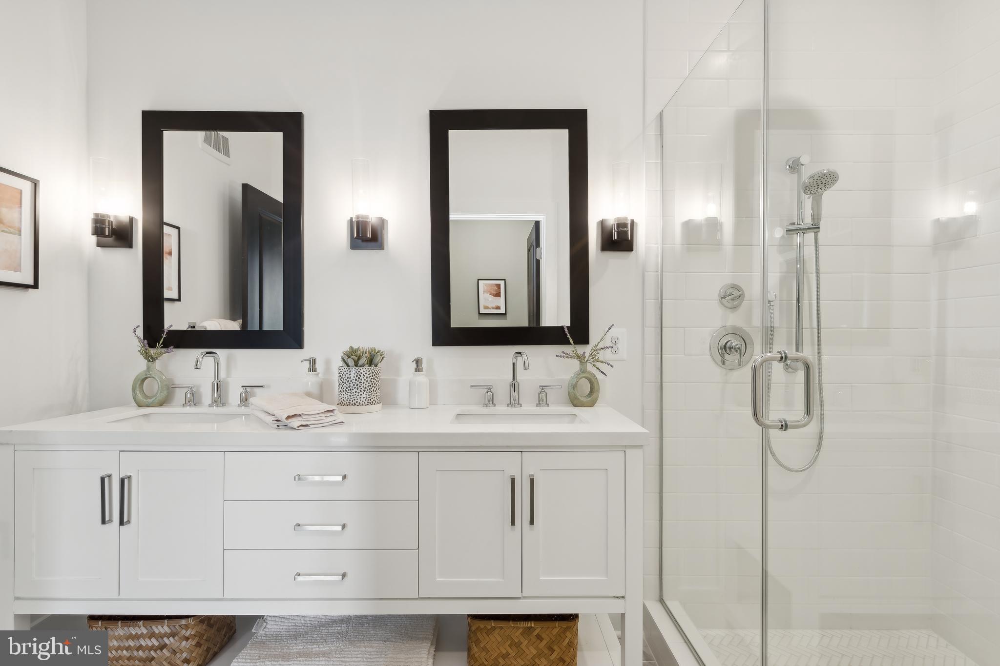 LOCKE LANDING - Residential