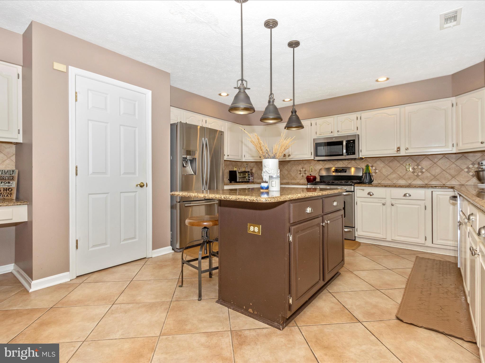 BRIERHILL ESTATES - Residential