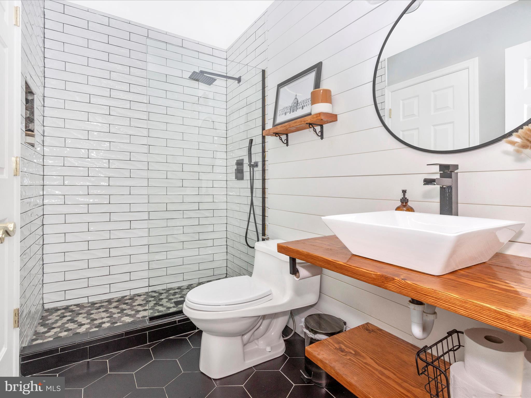 BRIERHILL ESTATES - Residential