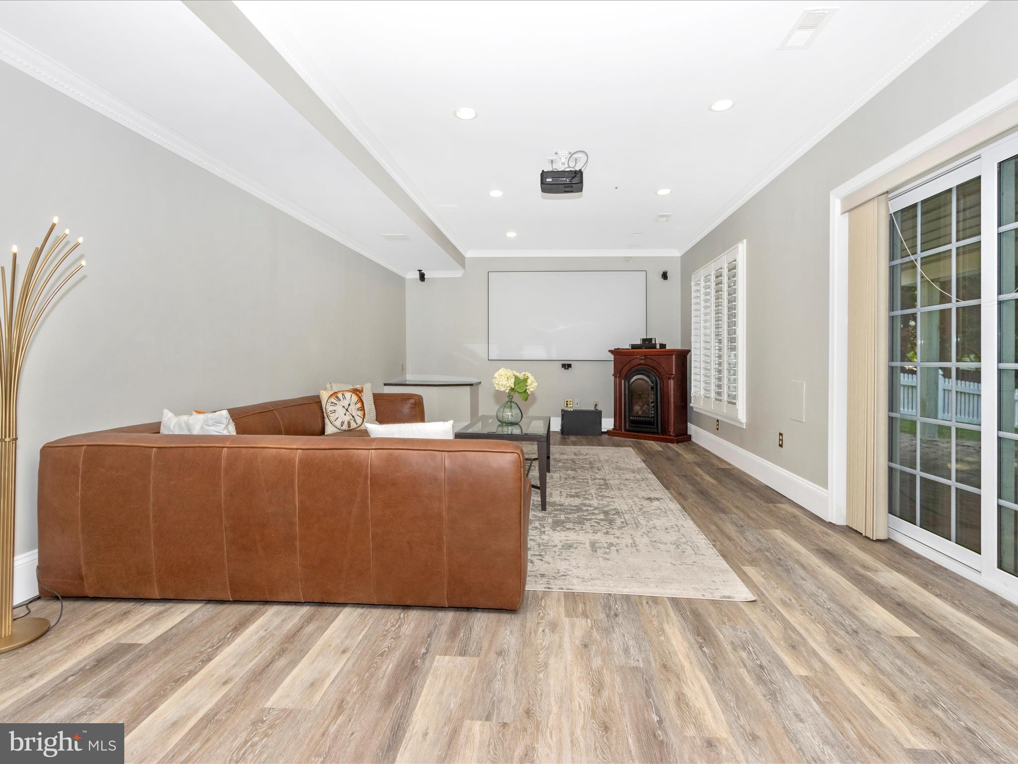 BRIERHILL ESTATES - Residential