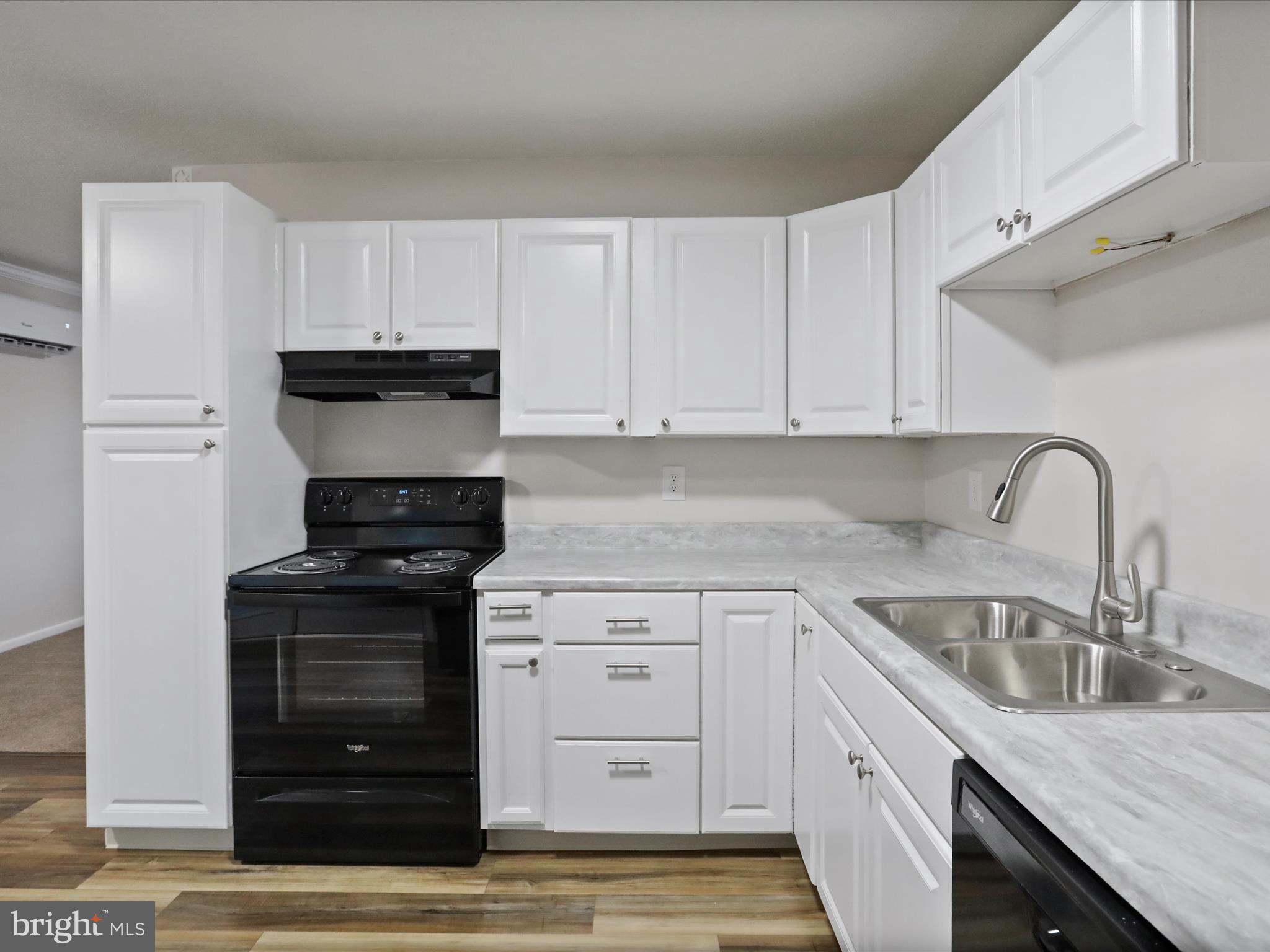 SUNRISE SUMMIT - Residential