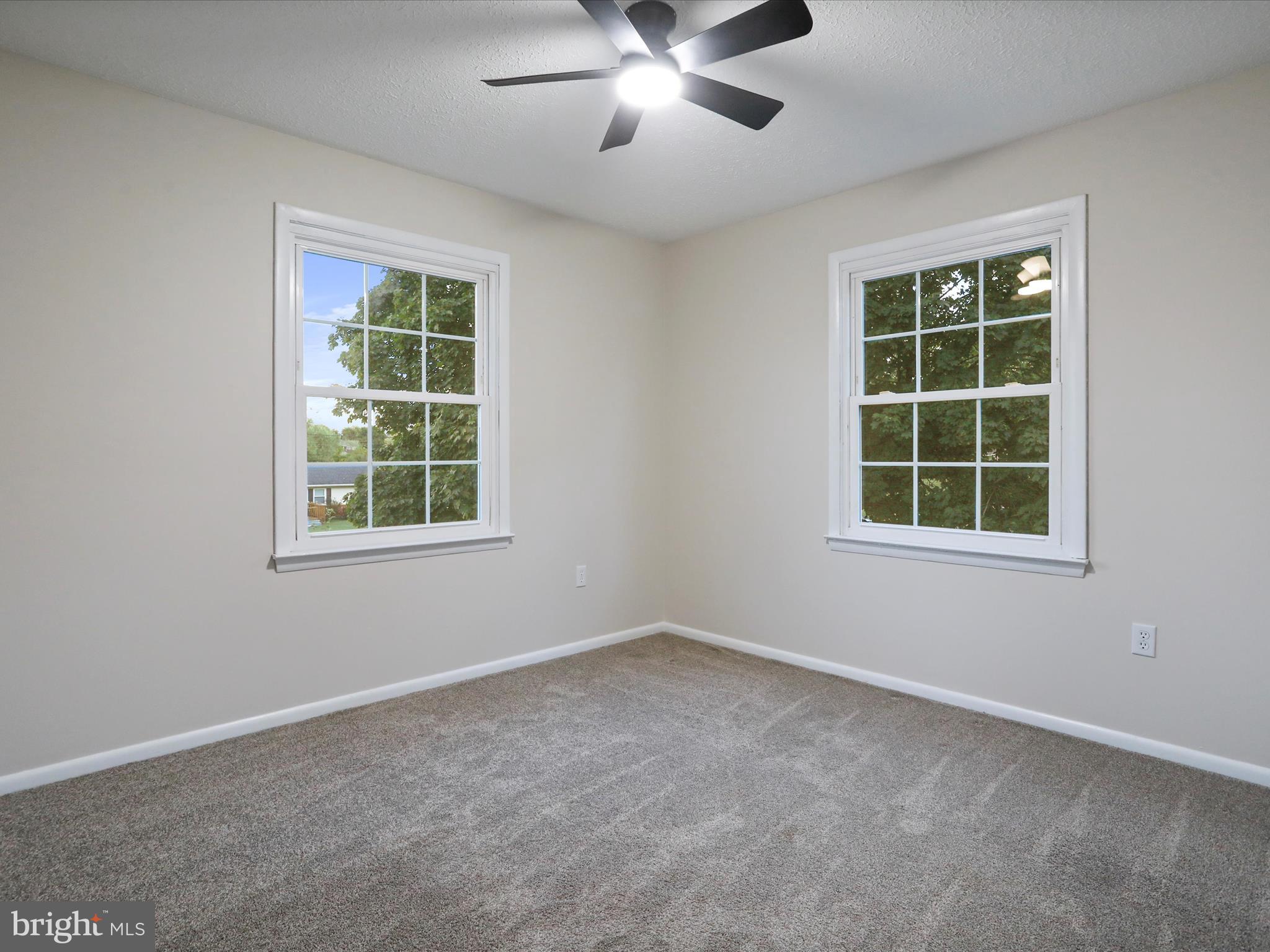 SUNRISE SUMMIT - Residential