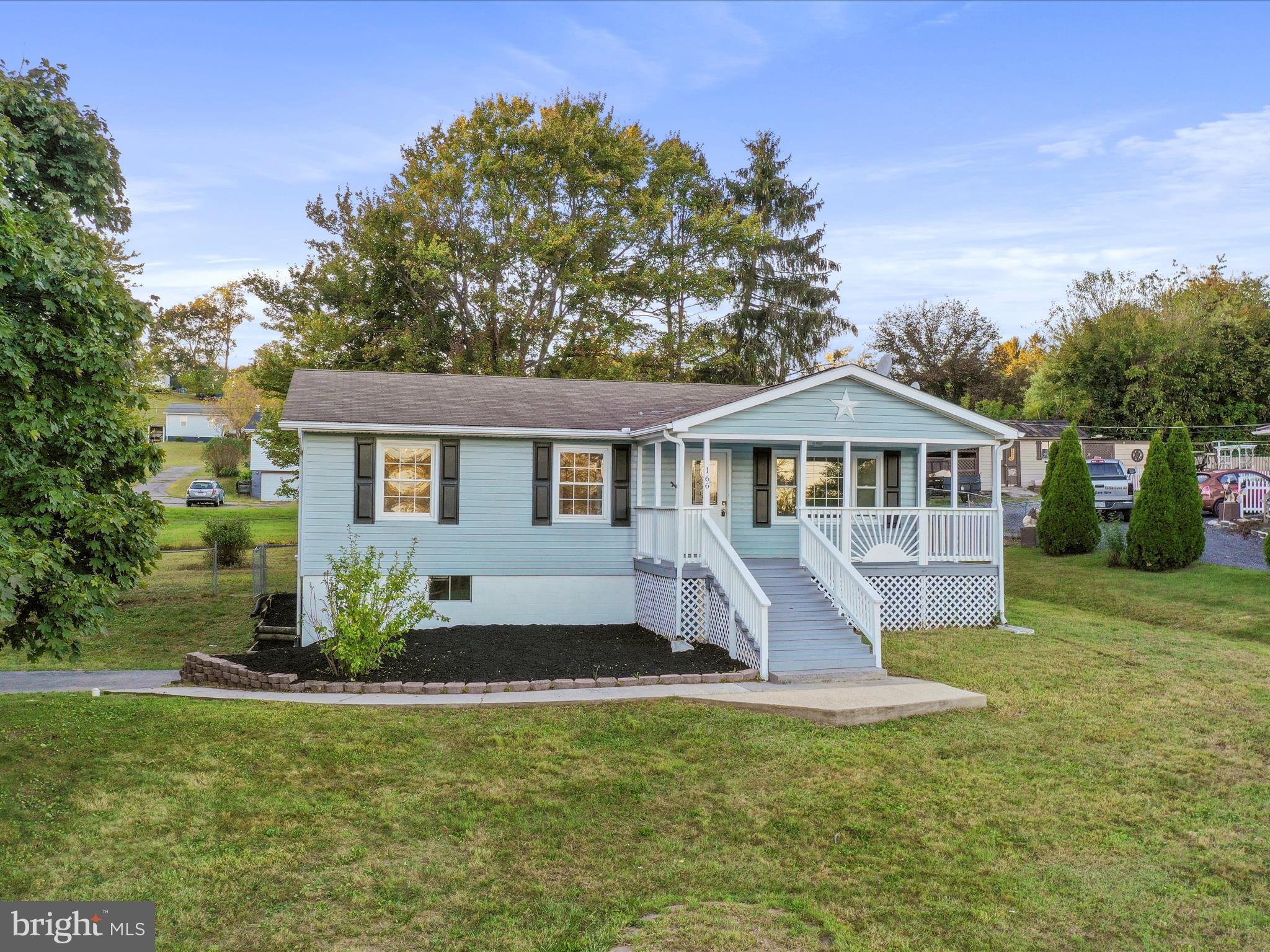 SUNRISE SUMMIT - Residential