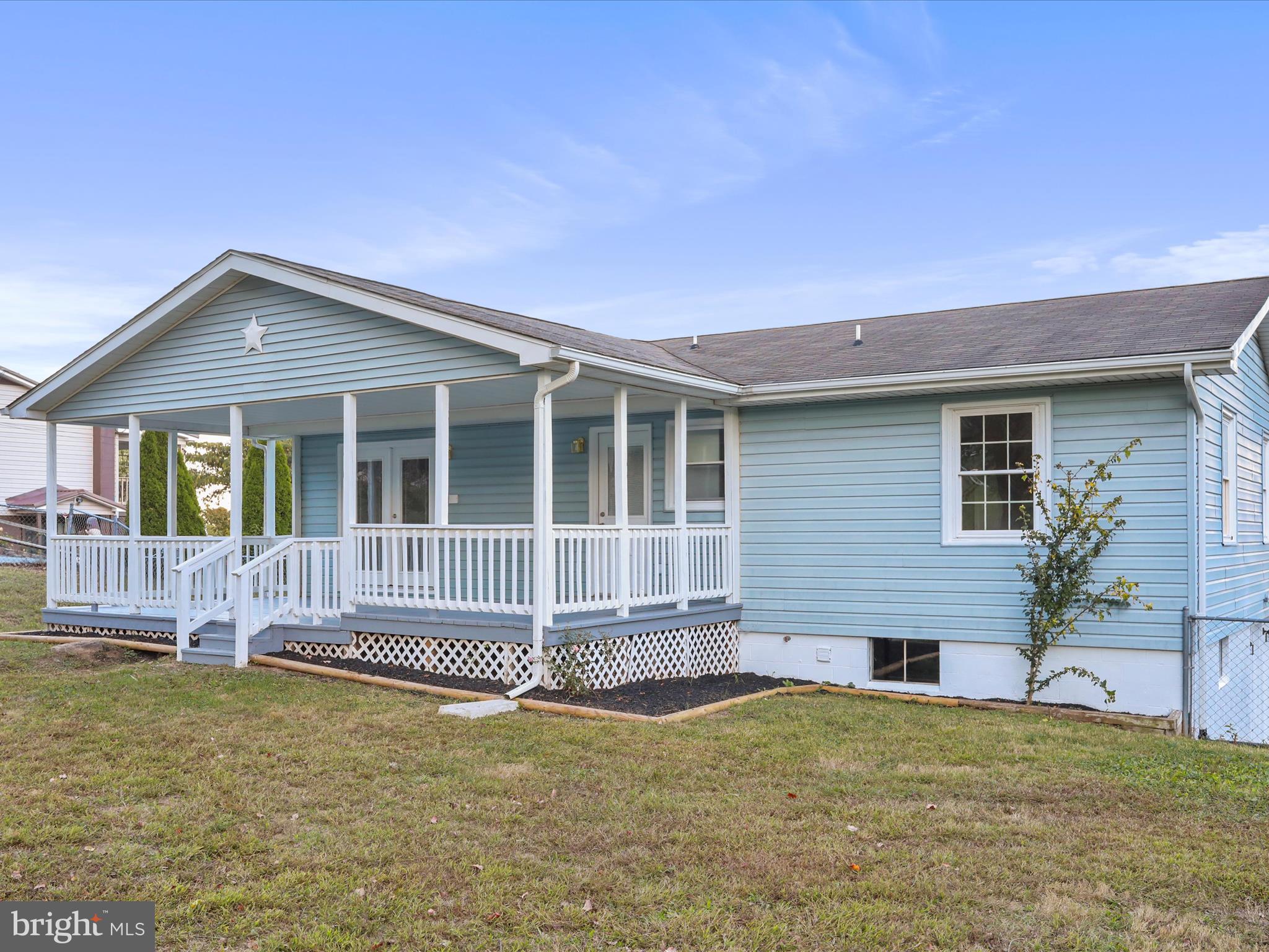 SUNRISE SUMMIT - Residential