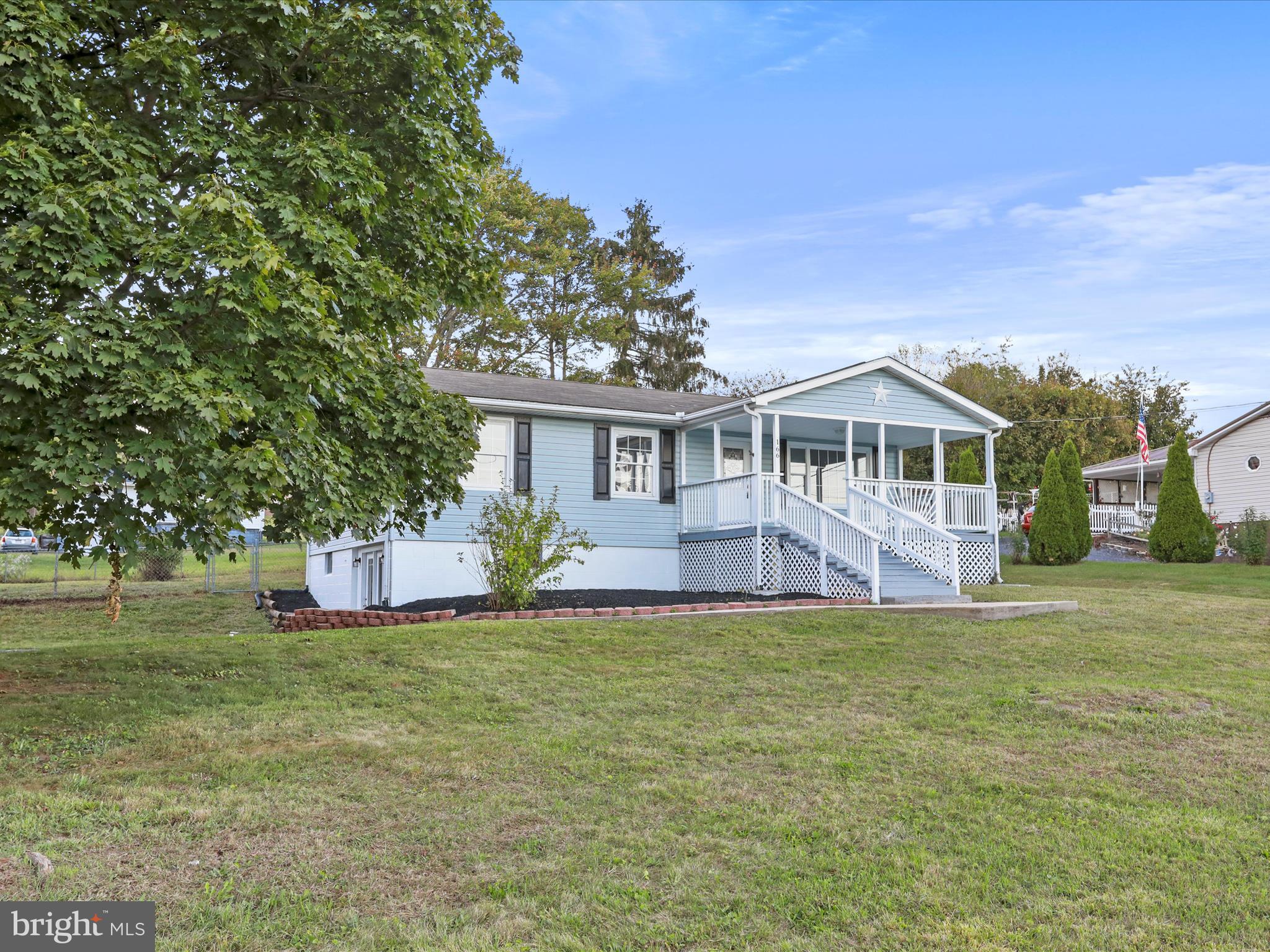 SUNRISE SUMMIT - Residential