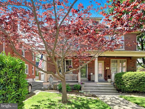 Photo of 826 Pleasure Road, LANCASTER, PA 17601 (MLS # PALA2068768)