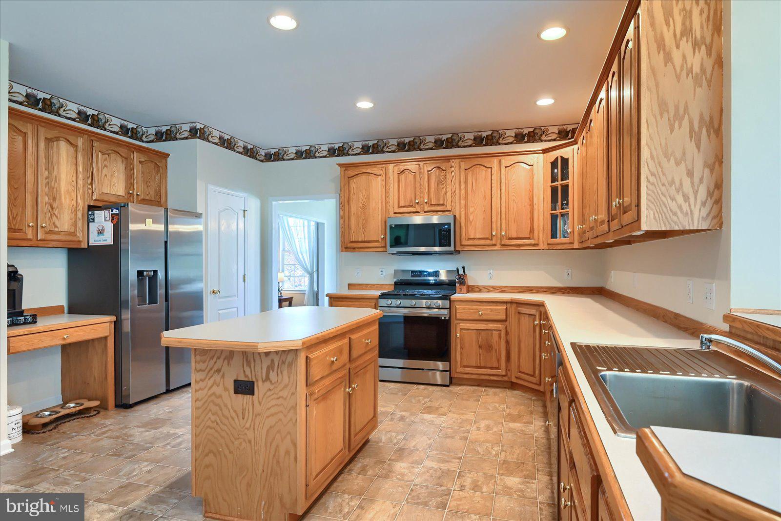 COUNTRYSIDE ESTATES - Residential