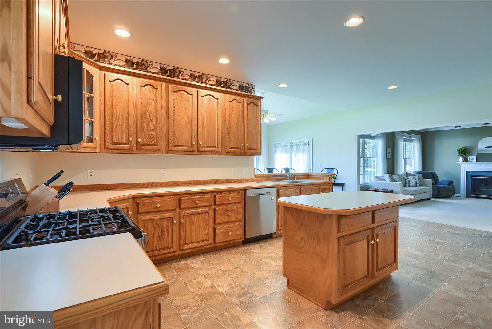 COUNTRYSIDE ESTATES - Residential