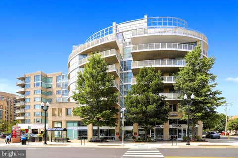 Photo of 3409 Wilson Boulevard #303, ARLINGTON, VA 22201 (MLS # VAAR2077814)