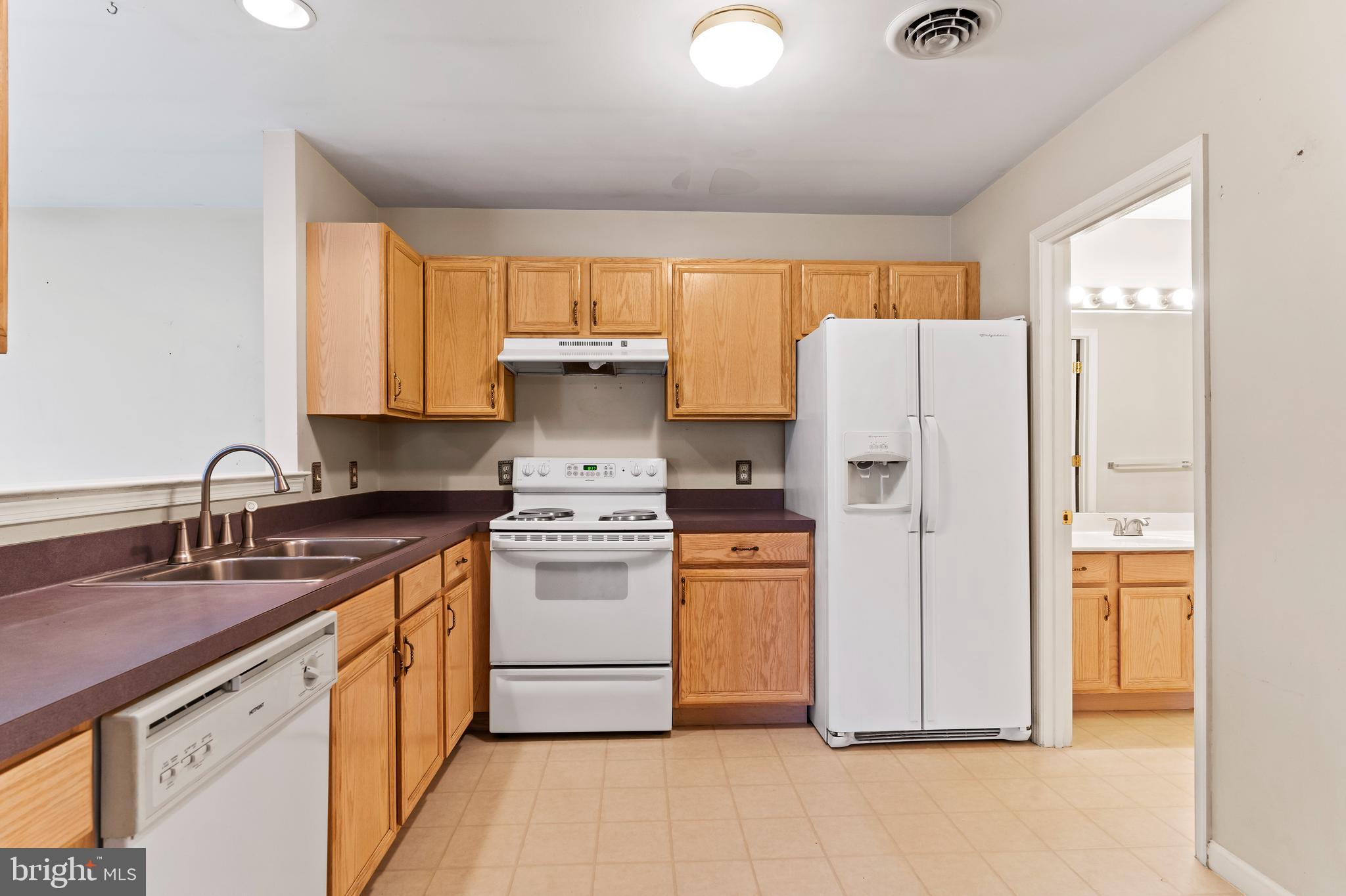 COURTYARDS OF CARLISLE - Residential