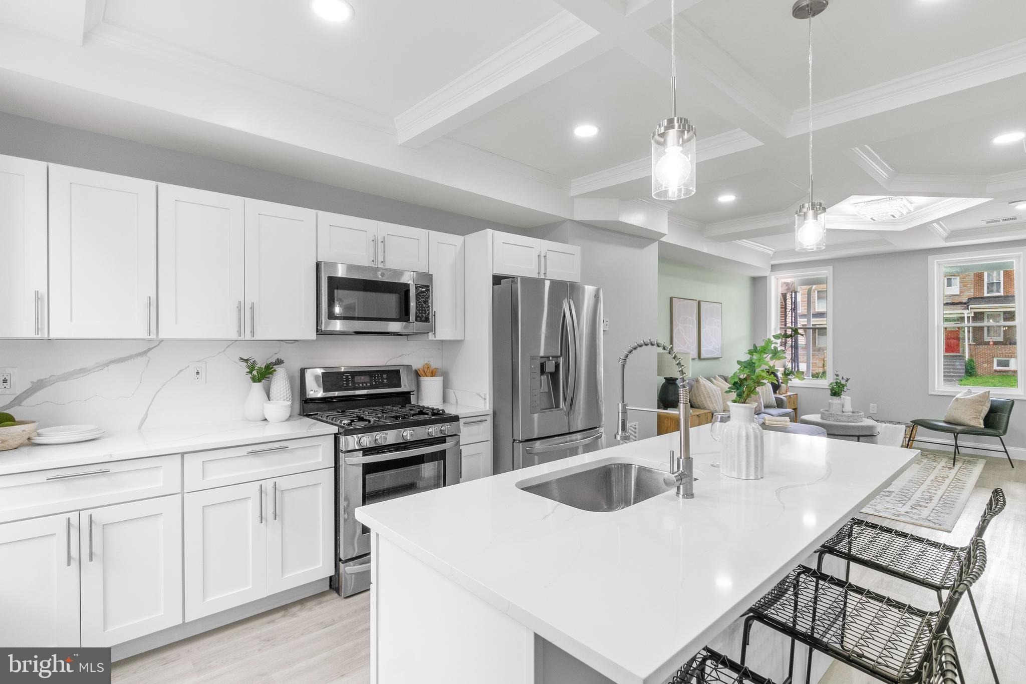 SANDTOWN-WINCHESTER - Residential