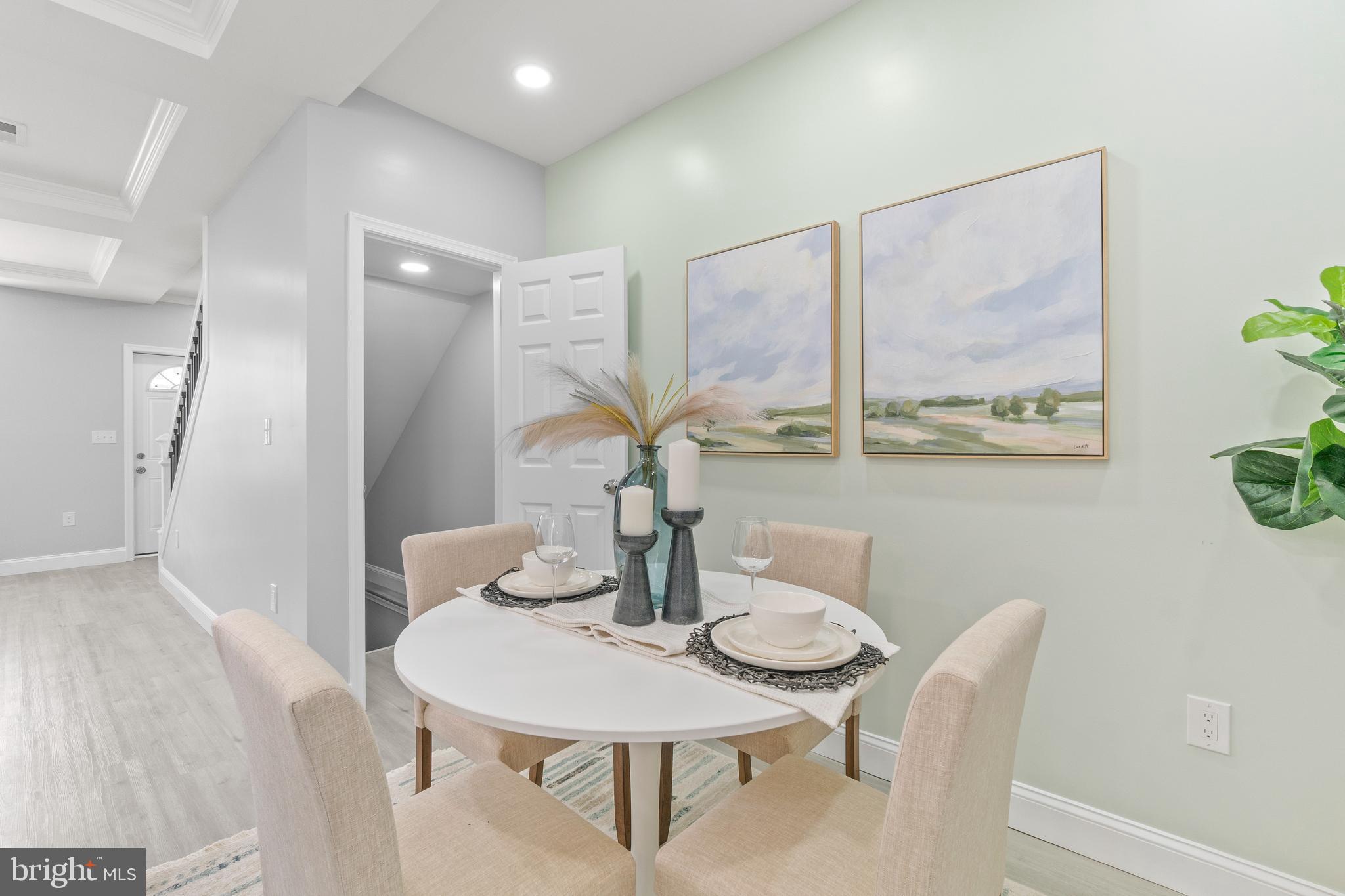 SANDTOWN-WINCHESTER - Residential