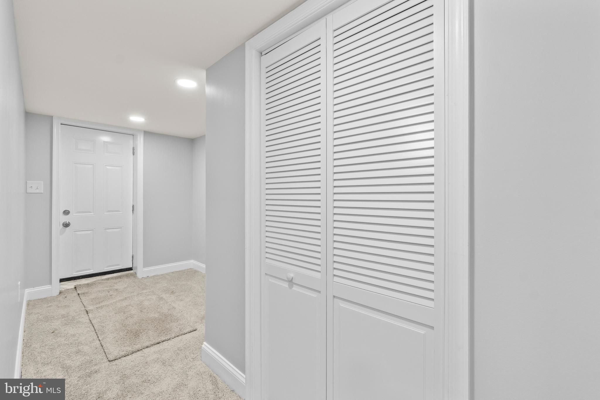 SANDTOWN-WINCHESTER - Residential