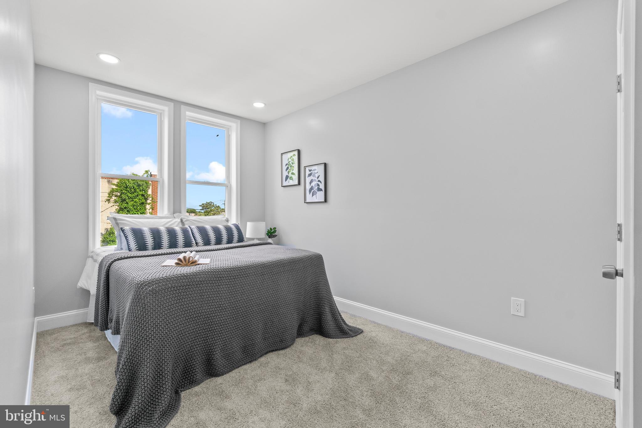 SANDTOWN-WINCHESTER - Residential