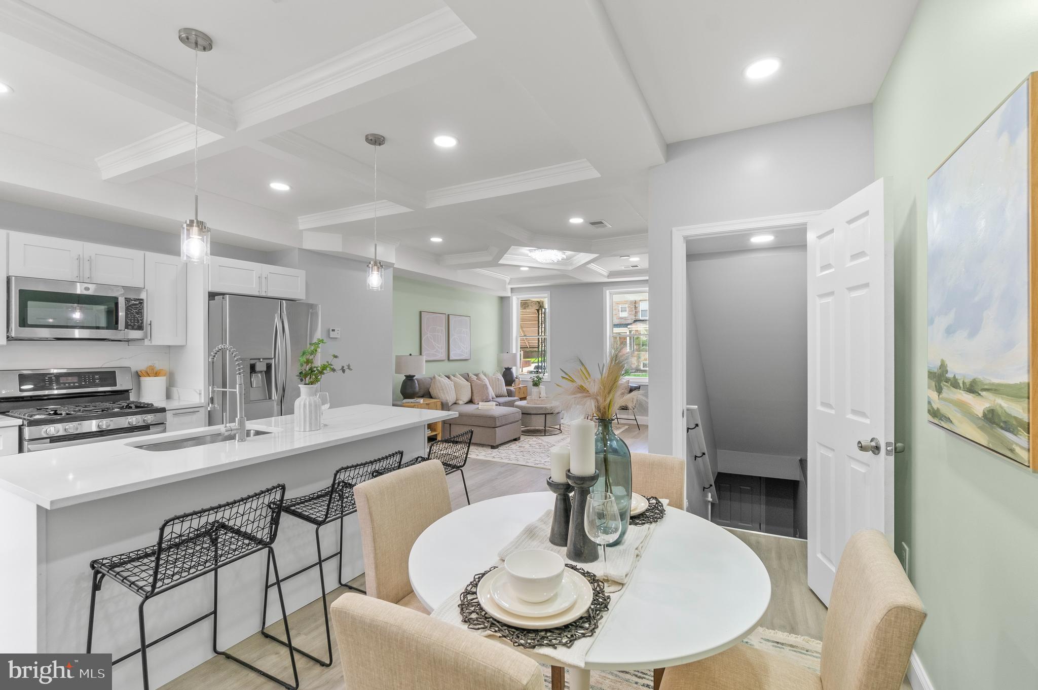 SANDTOWN-WINCHESTER - Residential