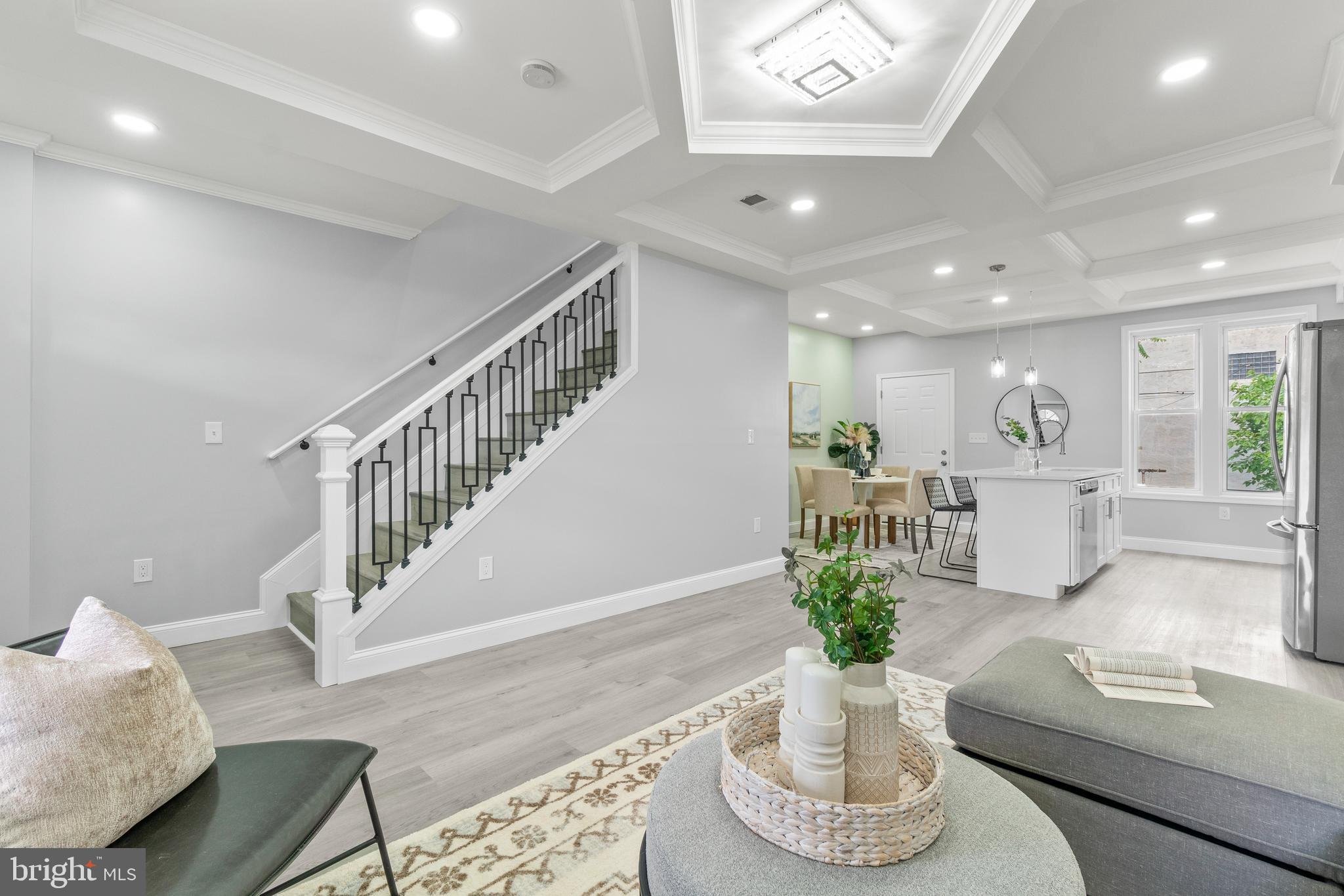 SANDTOWN-WINCHESTER - Residential