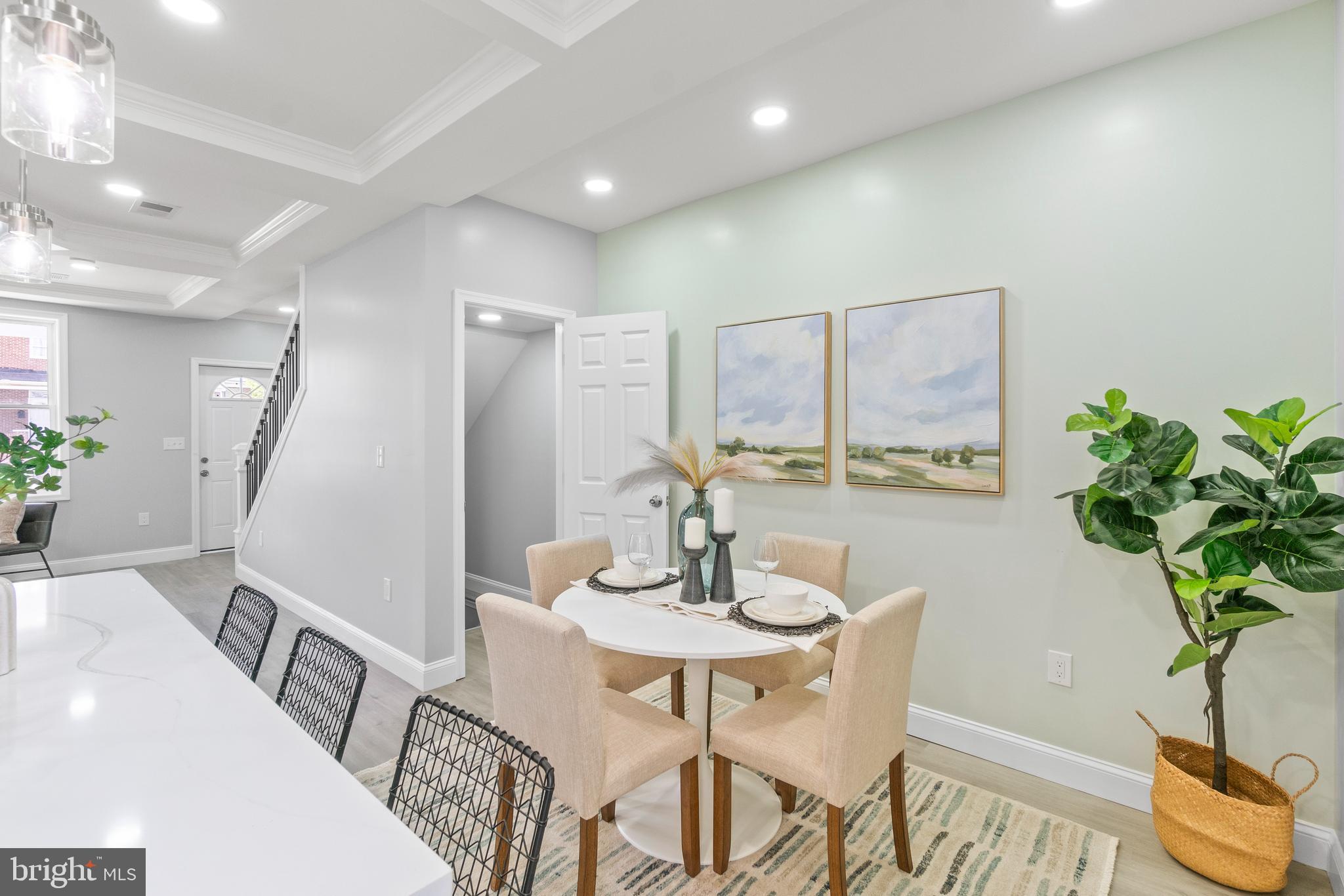 SANDTOWN-WINCHESTER - Residential