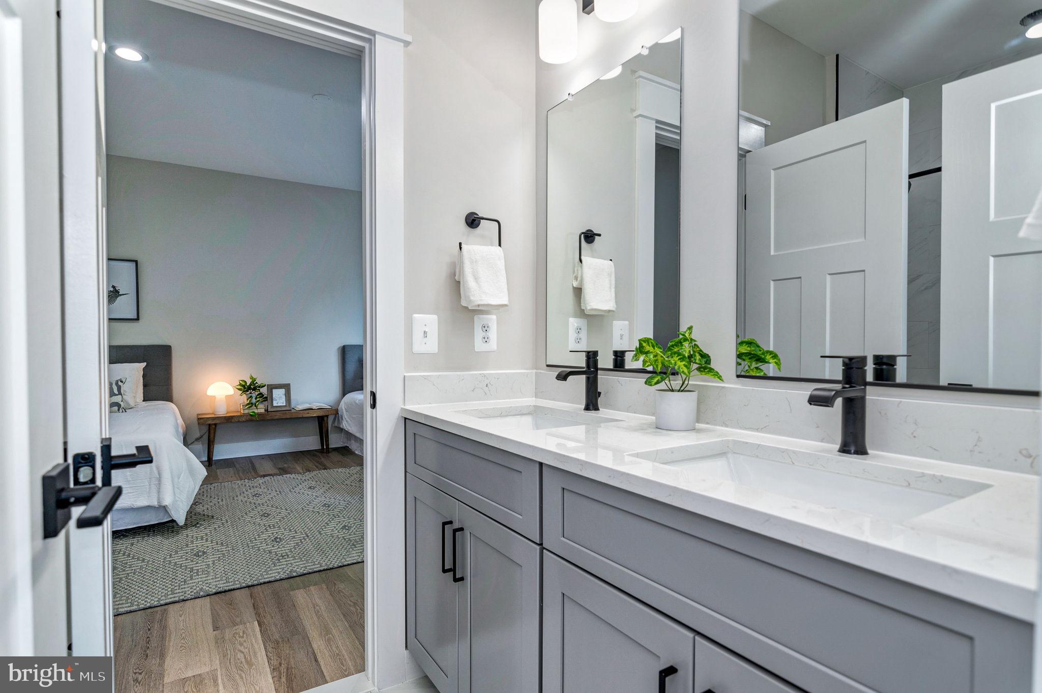 POPLAR HEIGHTS - Residential