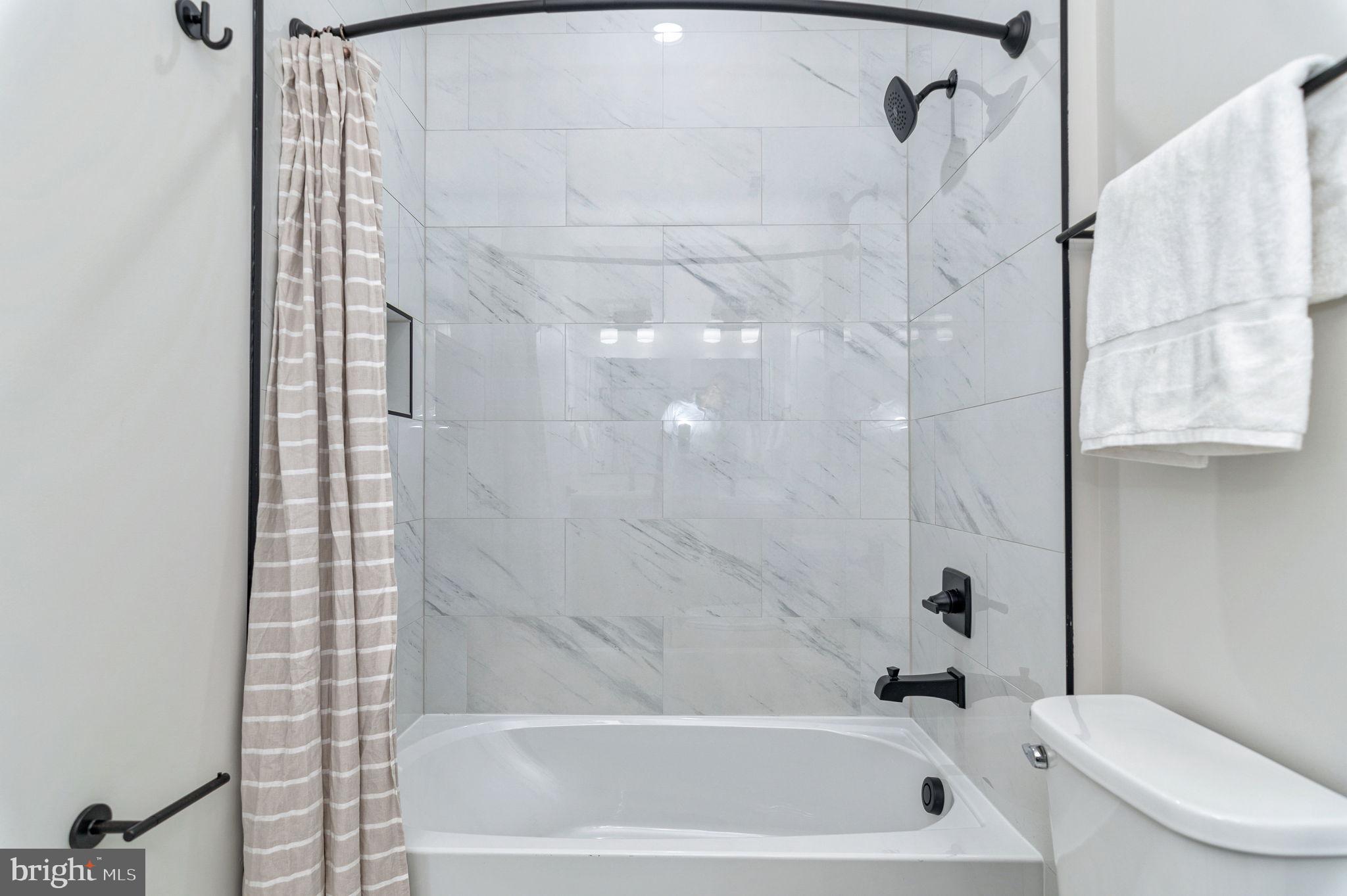 POPLAR HEIGHTS - Residential