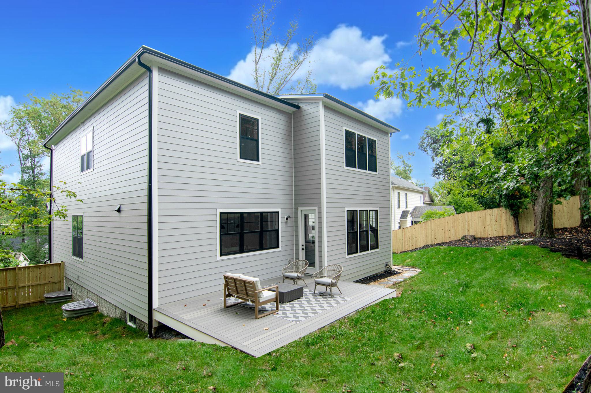 POPLAR HEIGHTS - Residential